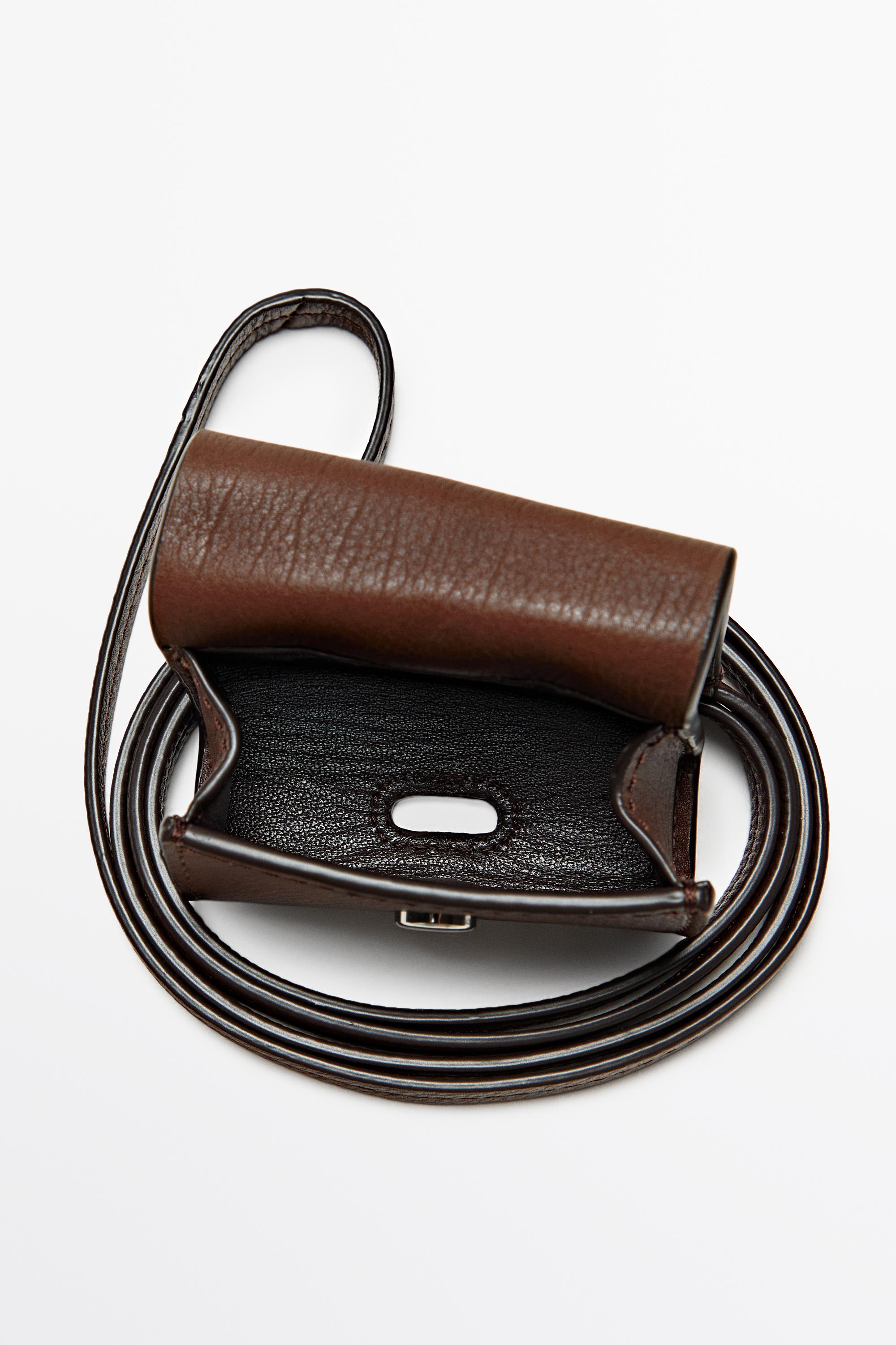Massimo Dutti Napa deri AirPods kılıfı
