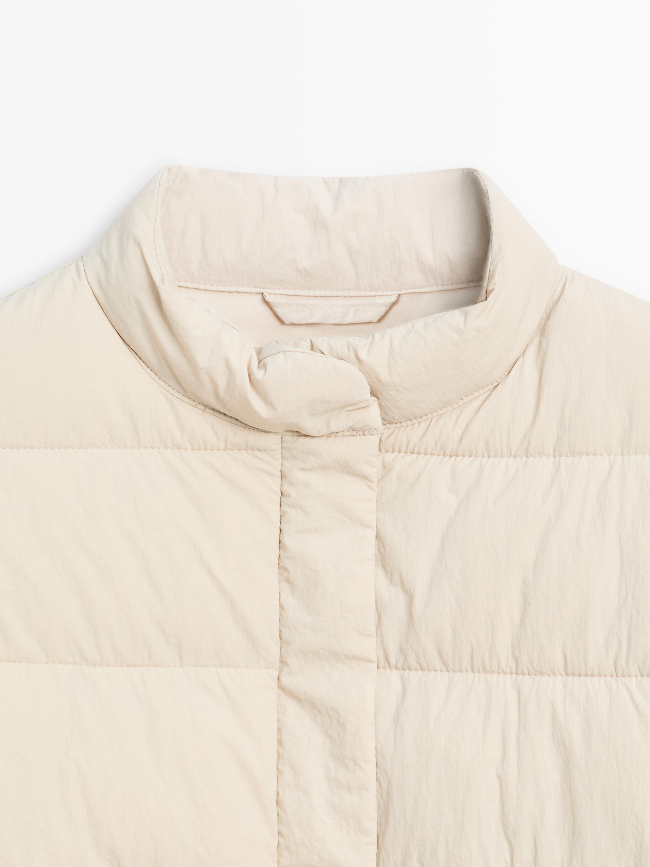 Puffer jacket with stand collar