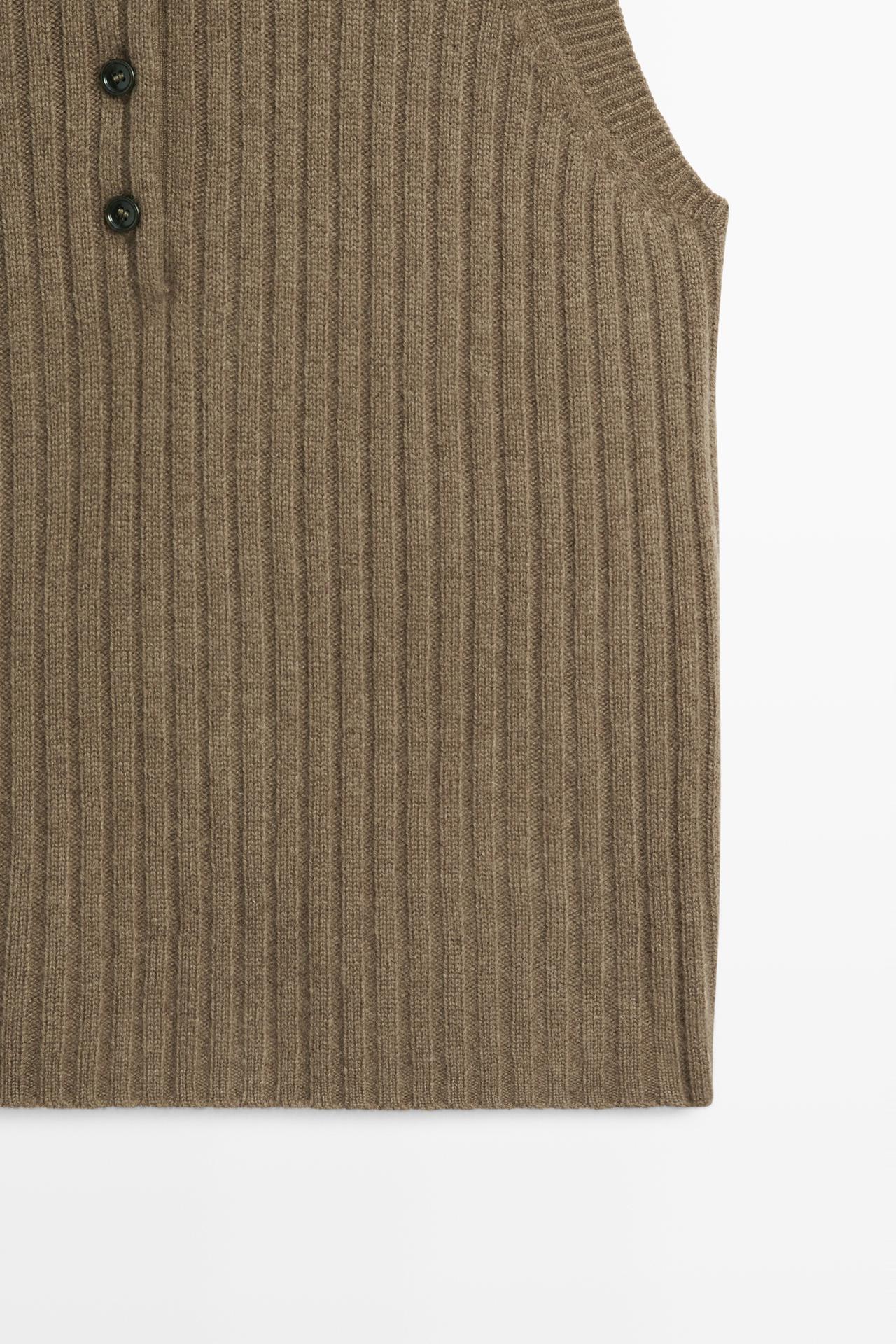 Knit vest with buttoned high neck — BEIGE