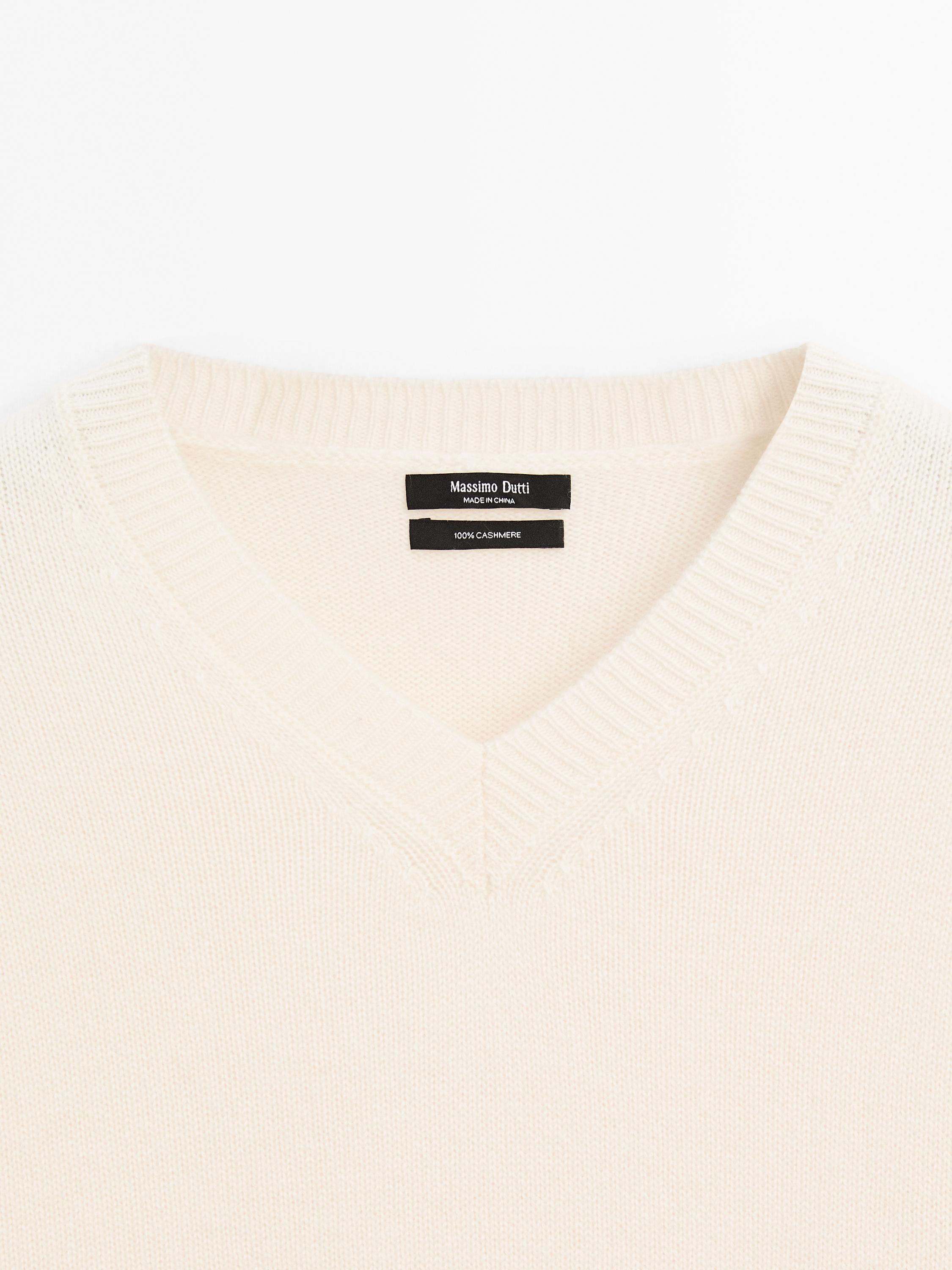 Pull oversize col en V cachemire