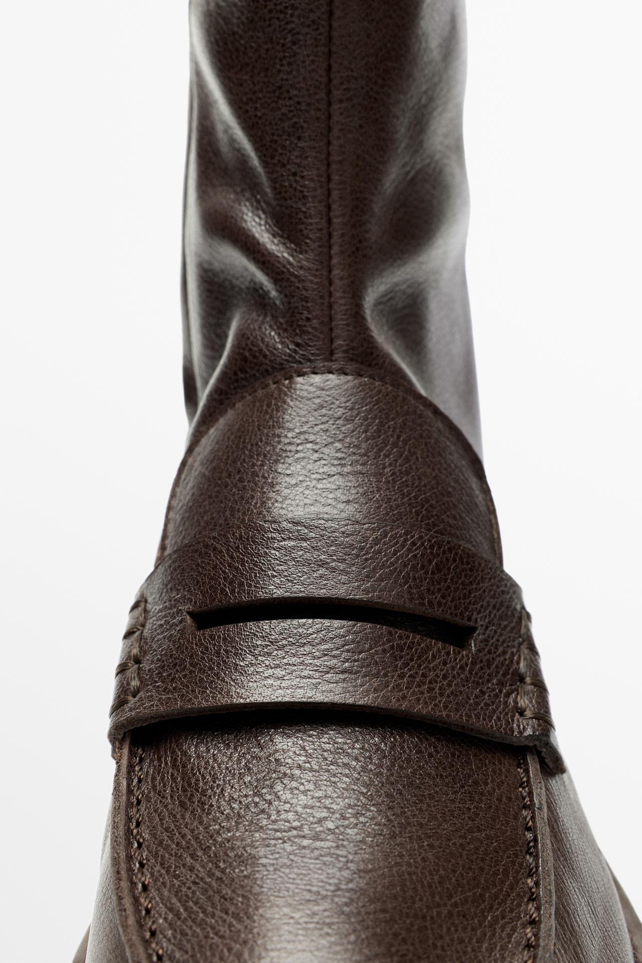 Ankle soft leather loafer with vamp strap — BROWN