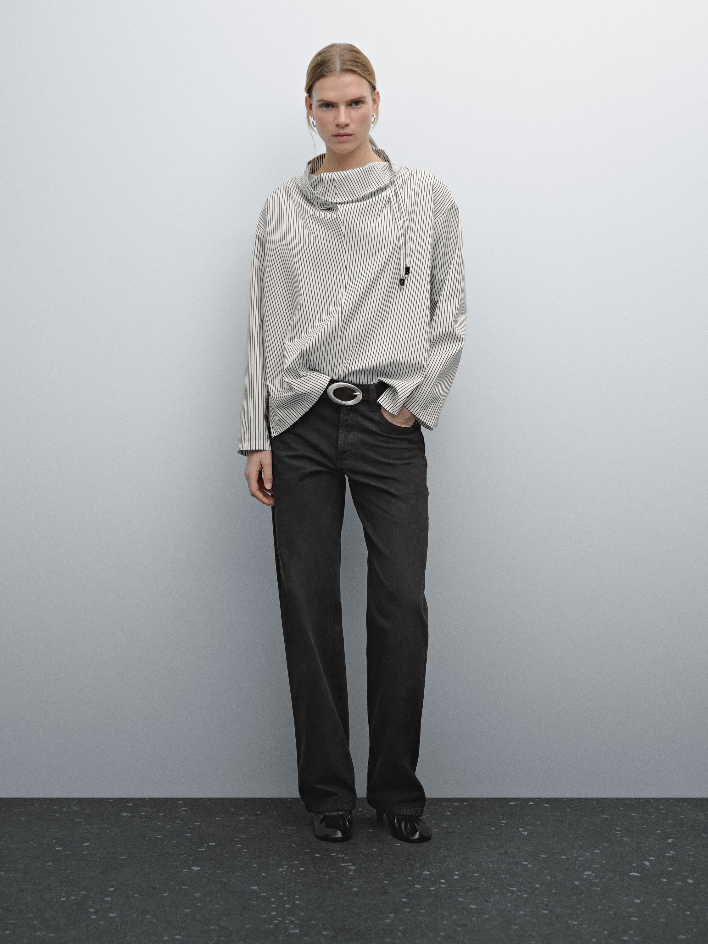 Shirt with drawstring collar and appliqué · White · Shirts | Massimo Dutti