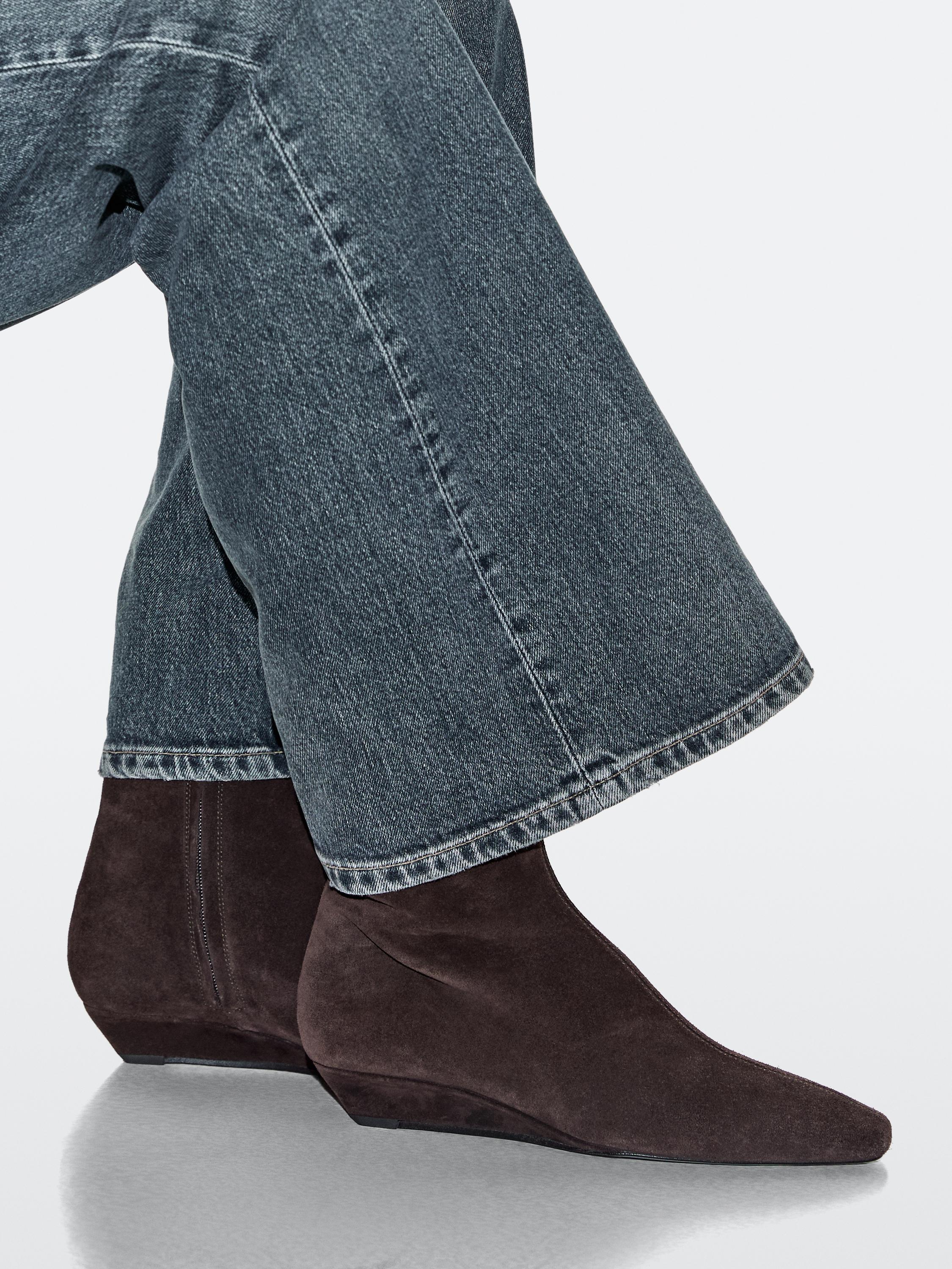 Wedge heeled ankle boots — BROWN