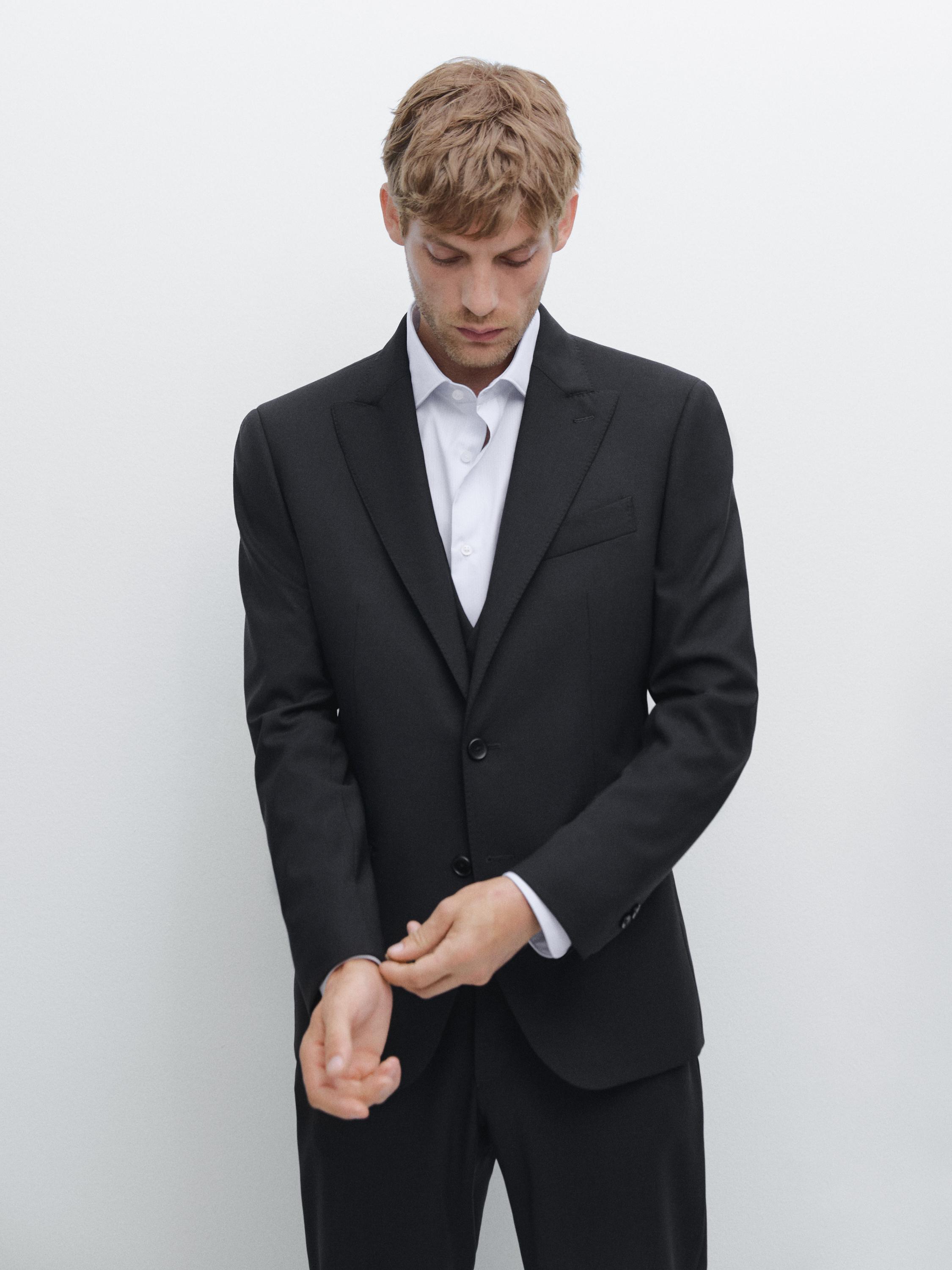 Notch lapel suit blazer