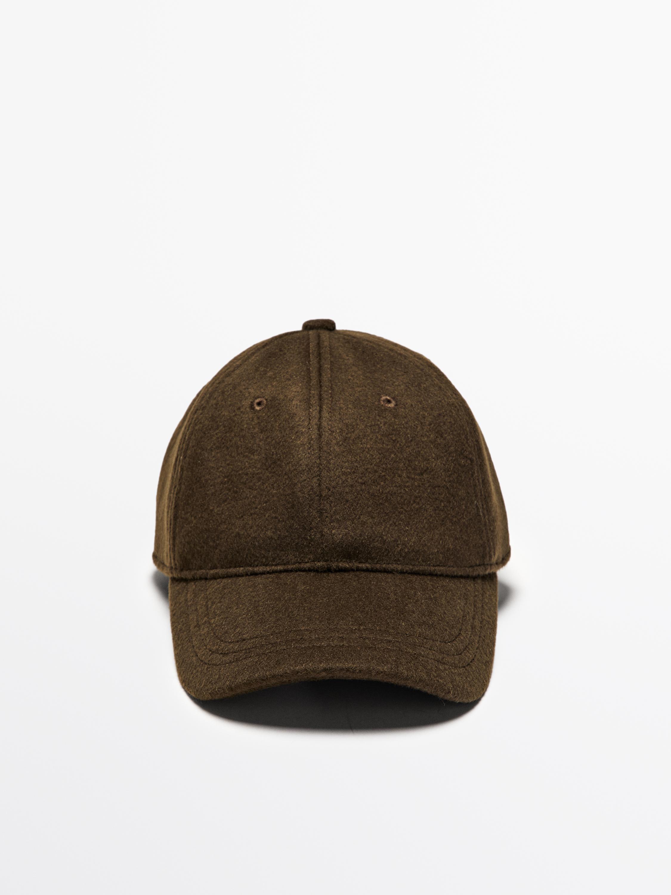 Кепка из рельефного фетра