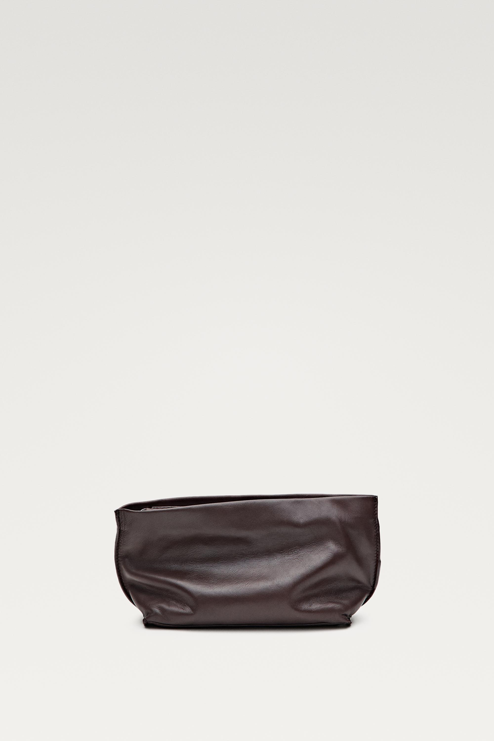 Soft nappa leather medium toiletry bag
