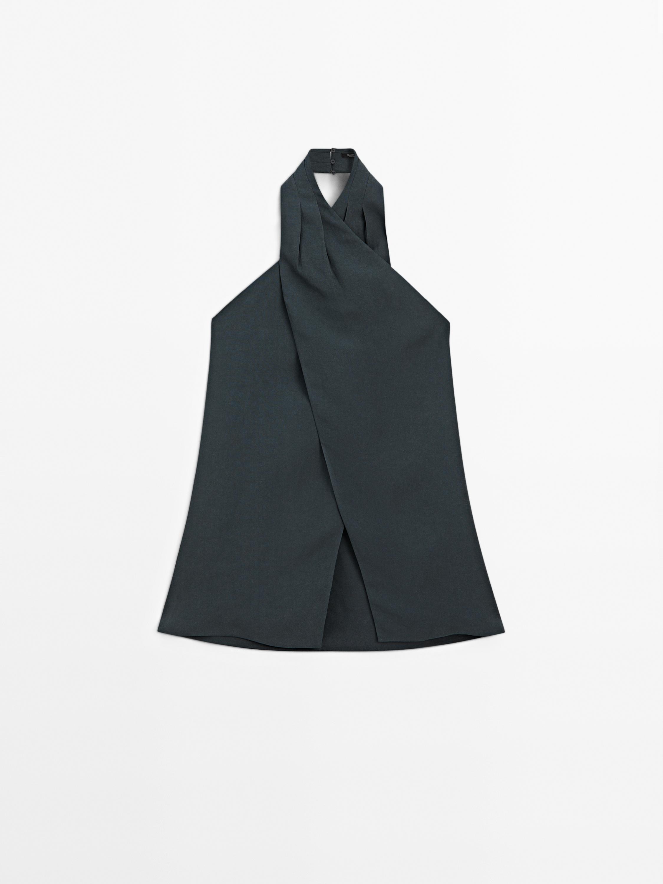 Halter neck back neckline top