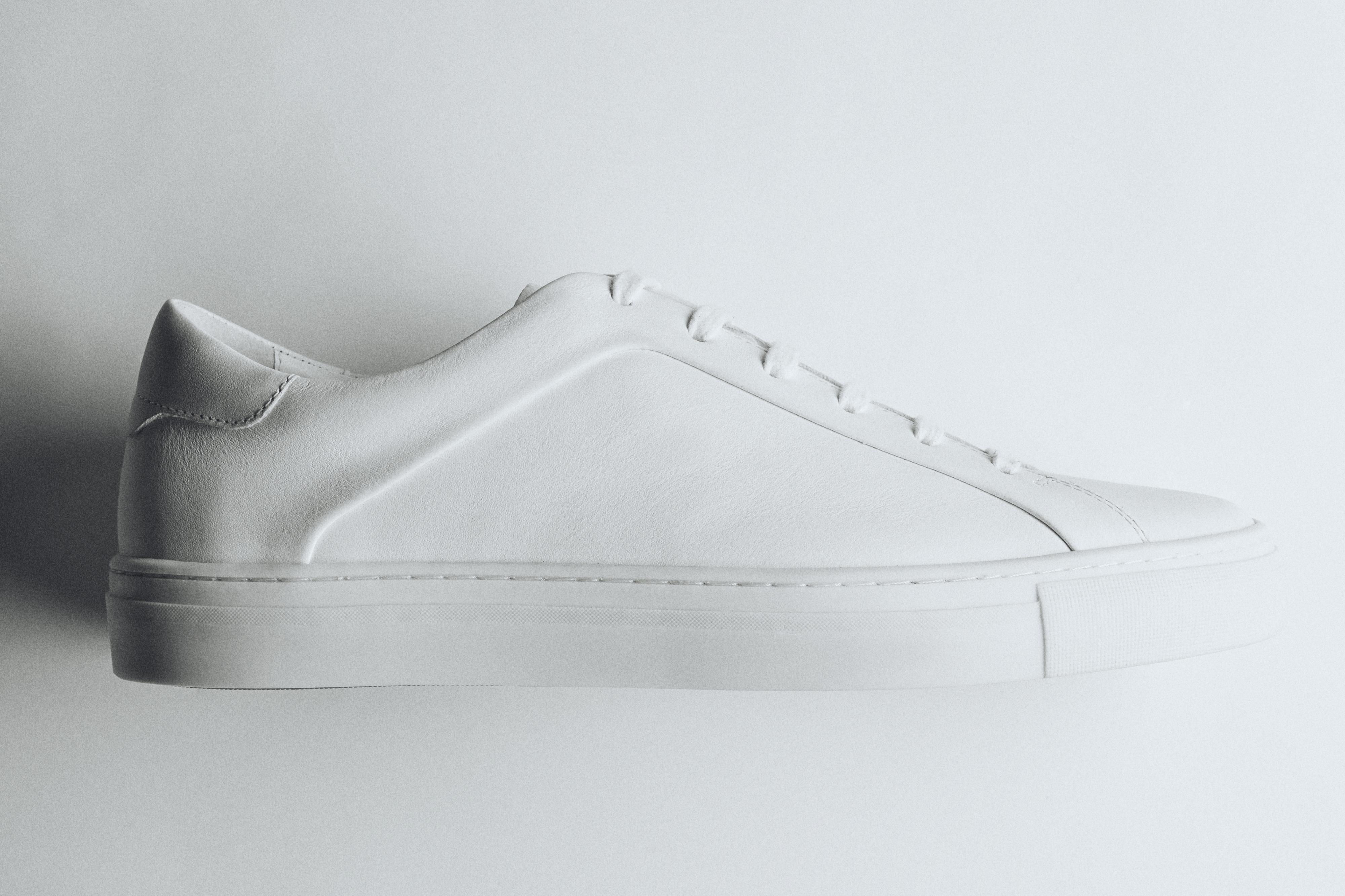 Split suede trainers — WHITE