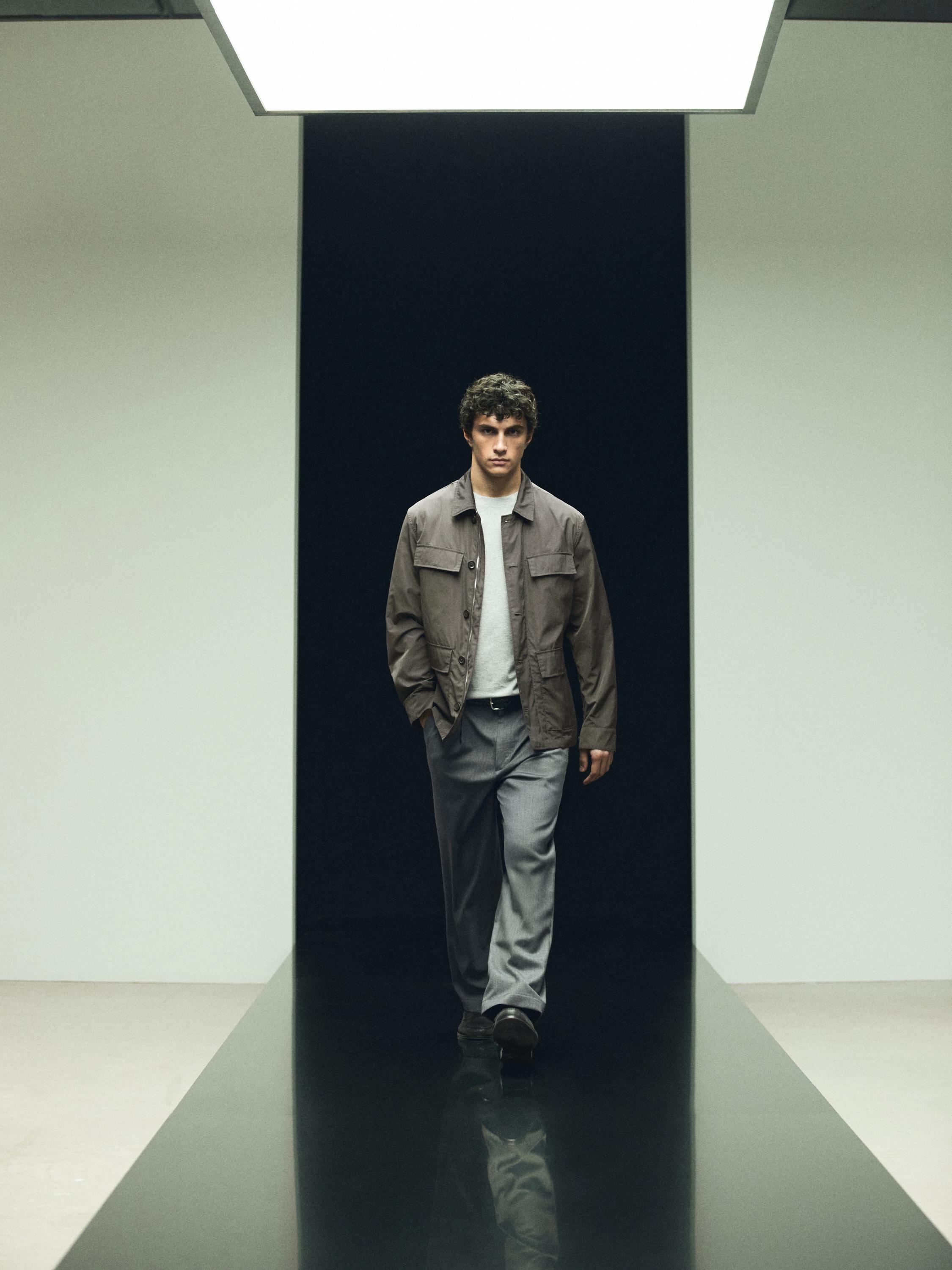 Lightweight jacket with pockets — KHAKI