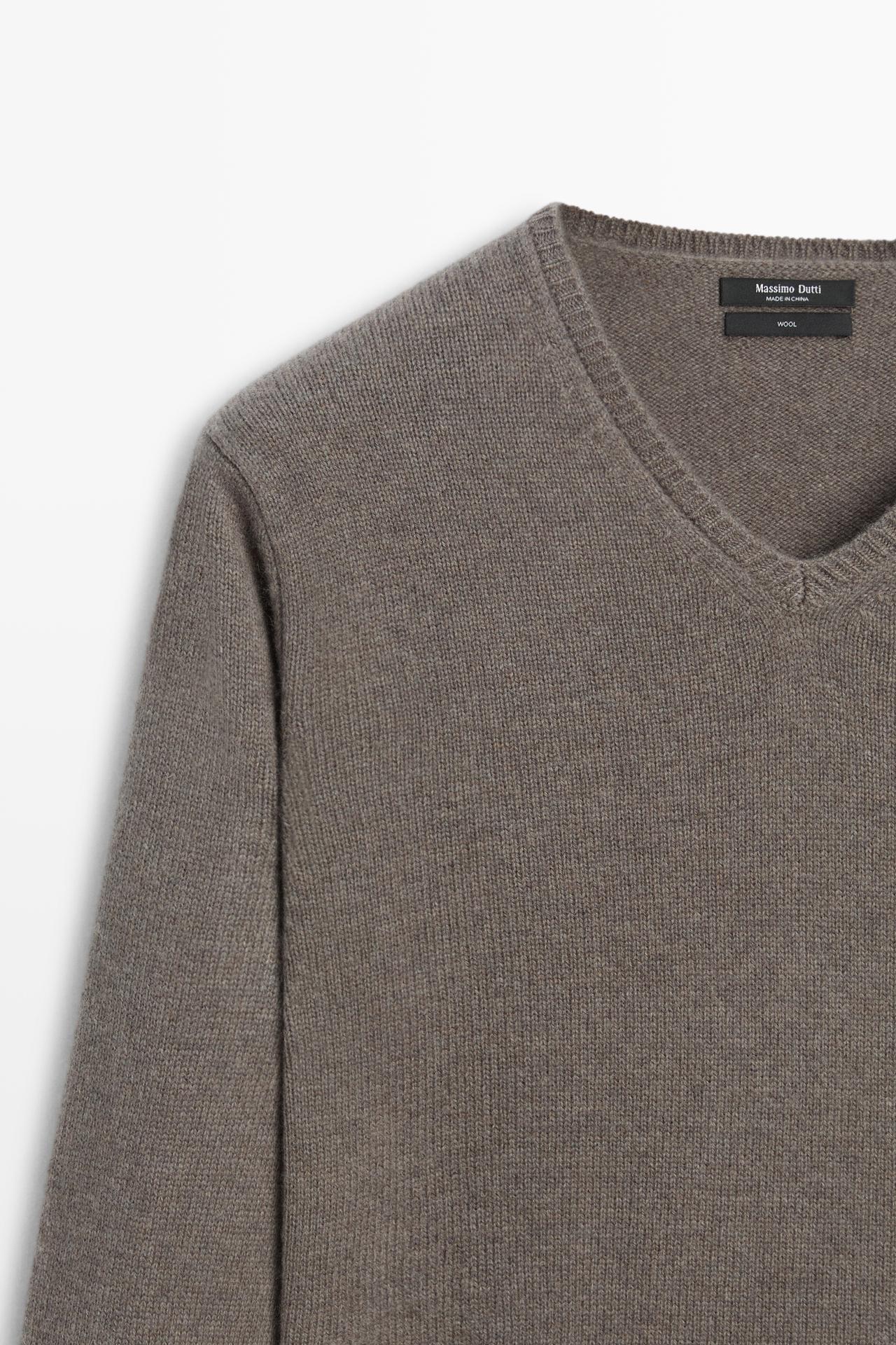 100% wool V-neck knit sweater — MOLE BROWN