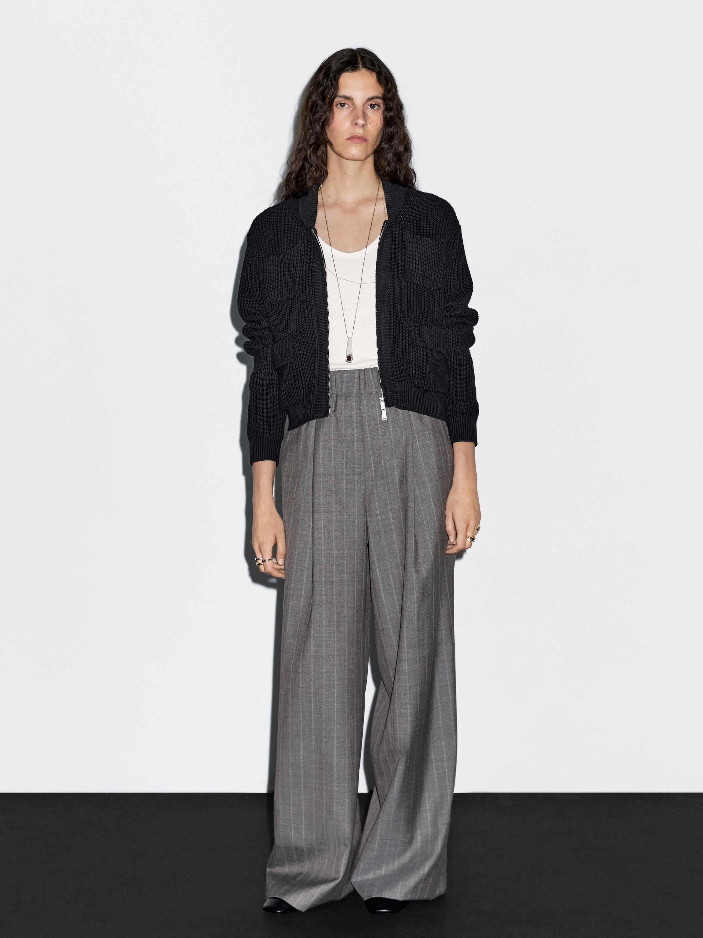 Zip-up knit cardigan