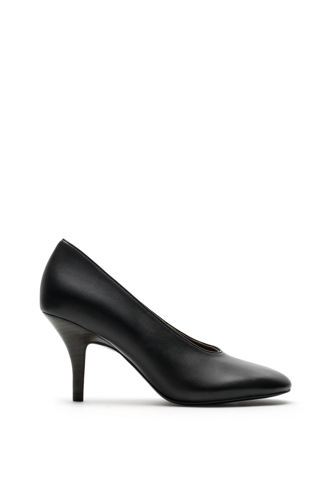 Leather heel shoe - LIMITED EDITION — BLACK