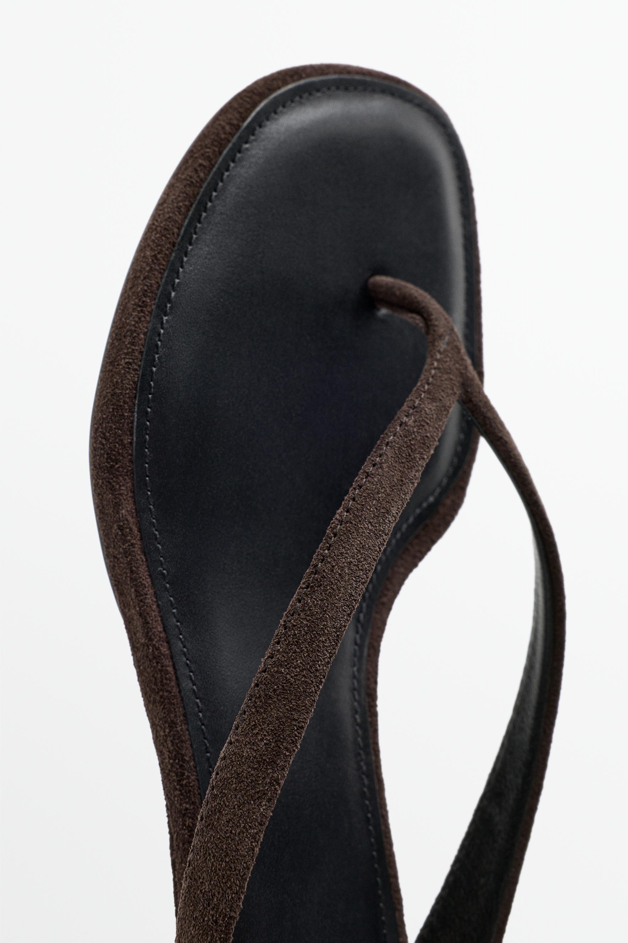 Mid-heel toe sandal — BROWN