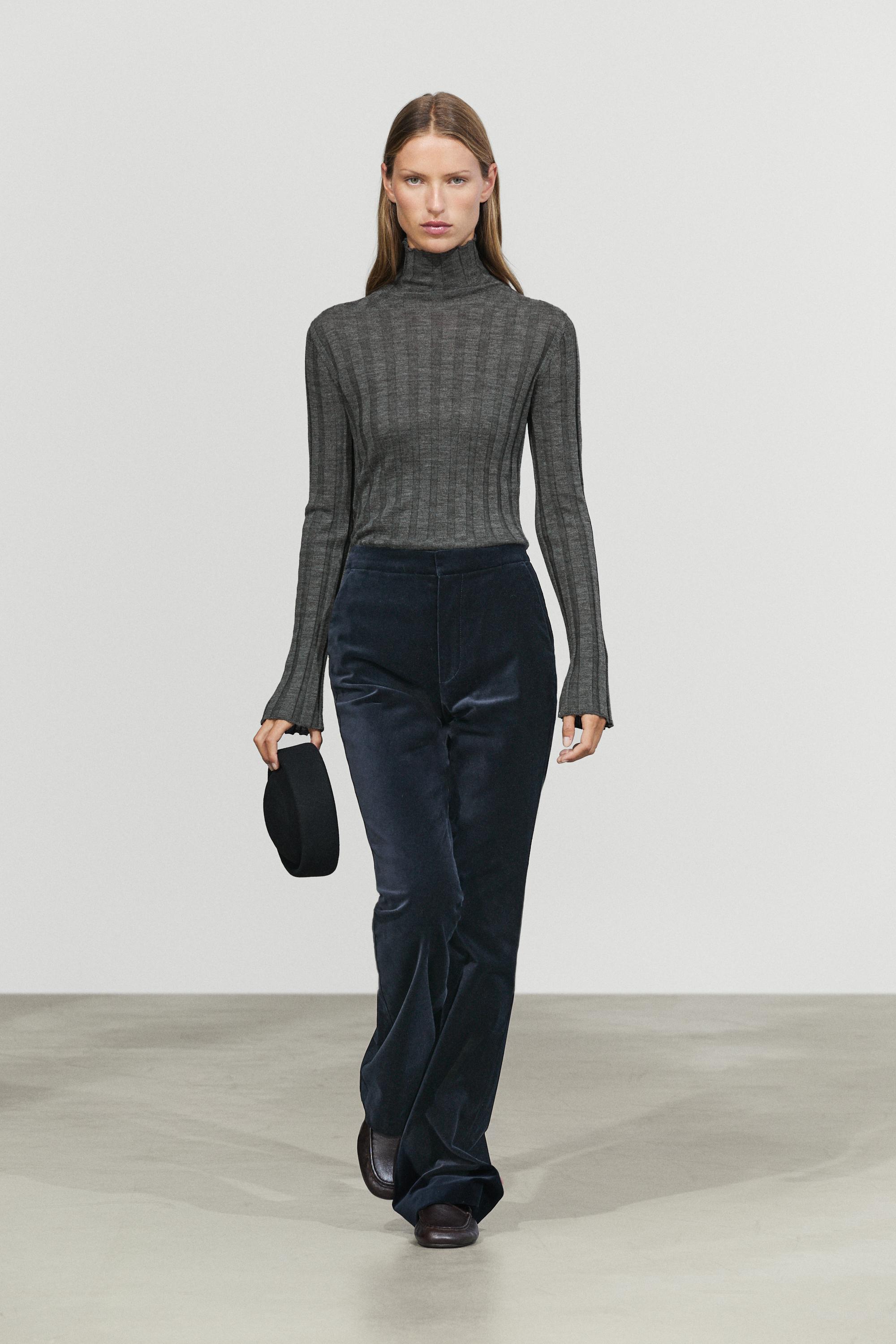Velvet skinny flare fit pants