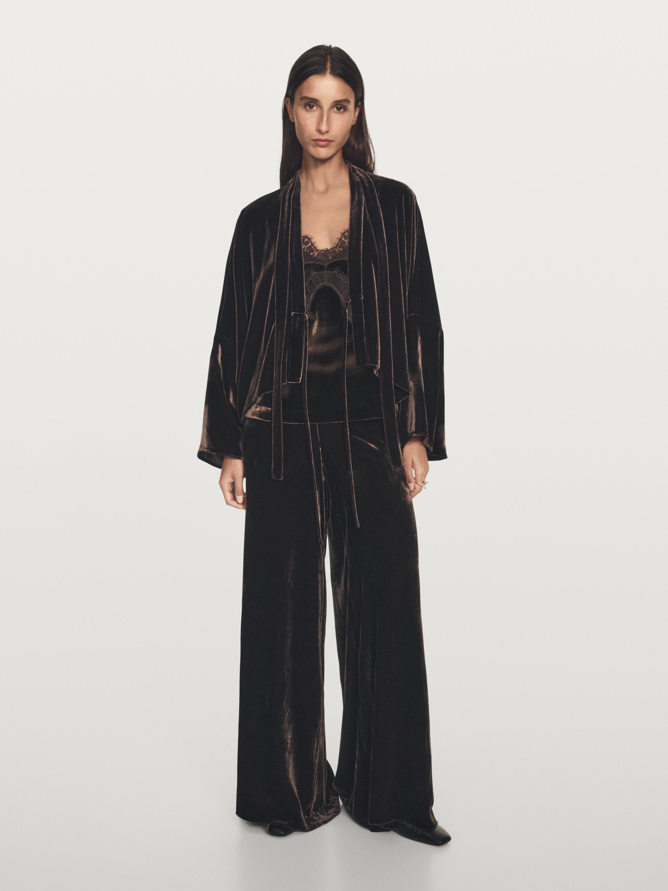 بنطلون مخملي بساق عريضة