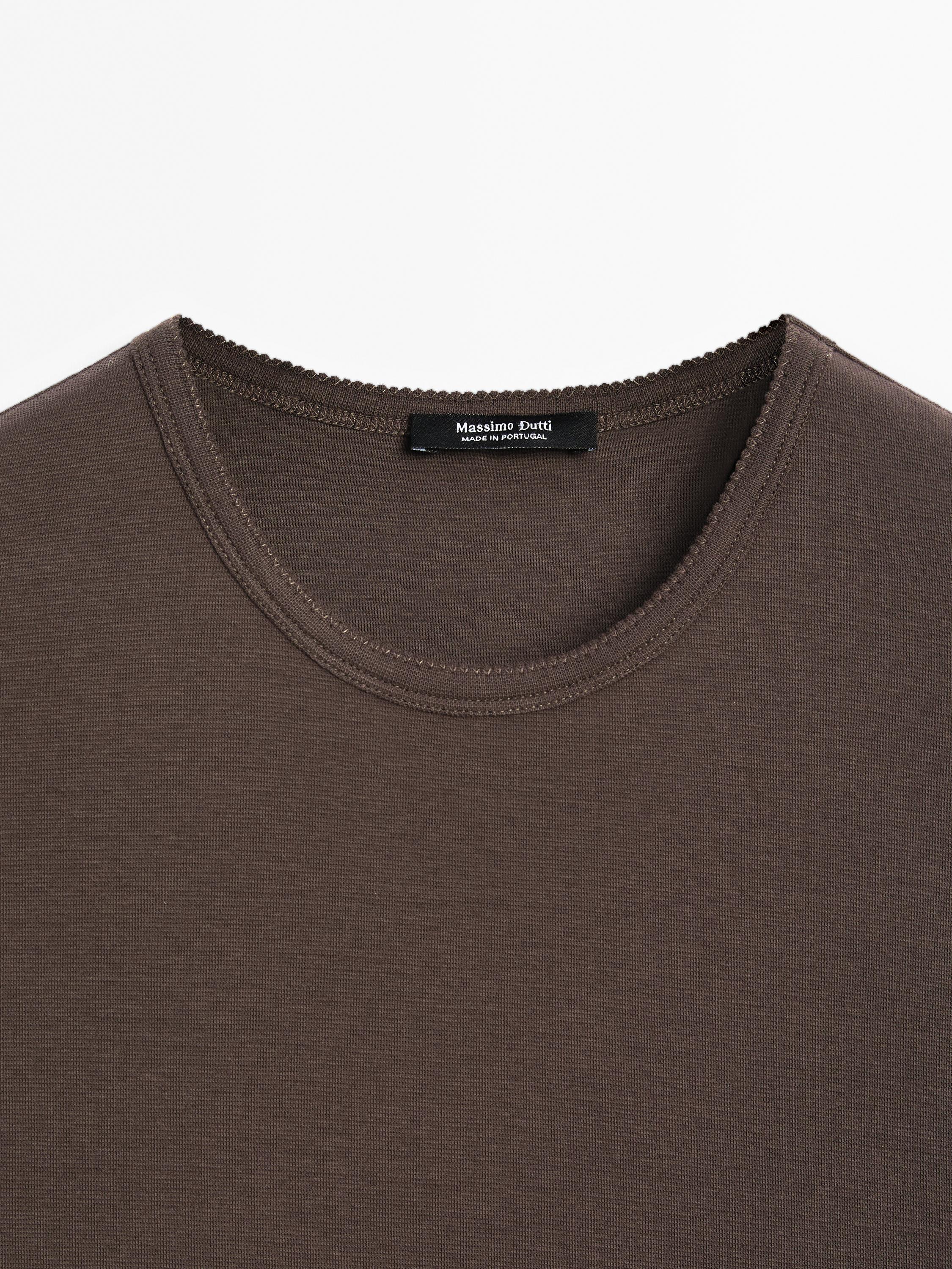 Short sleeve T-shirt with trim details