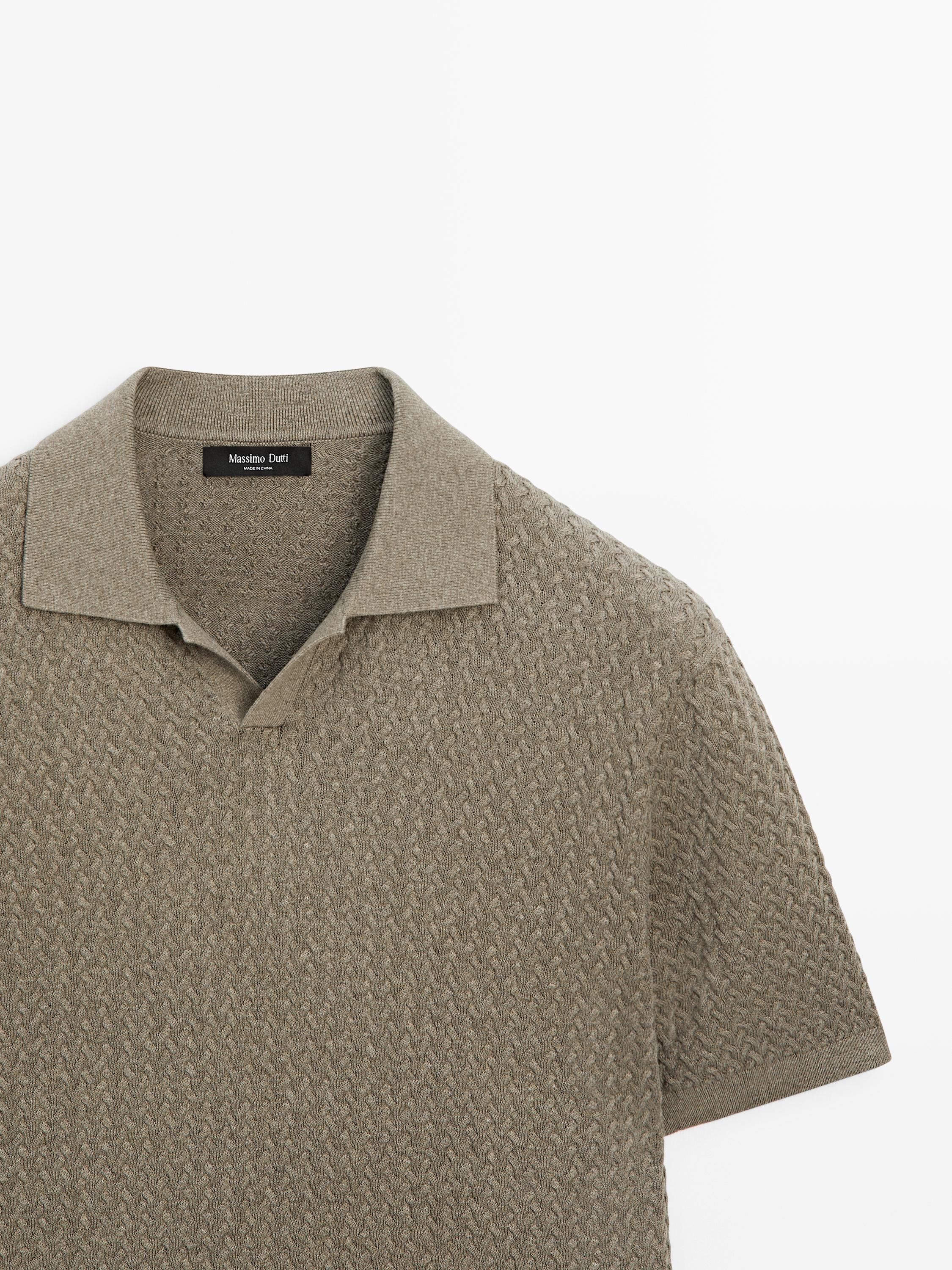 Örgü detaylı triko V yaka polo t-shirt