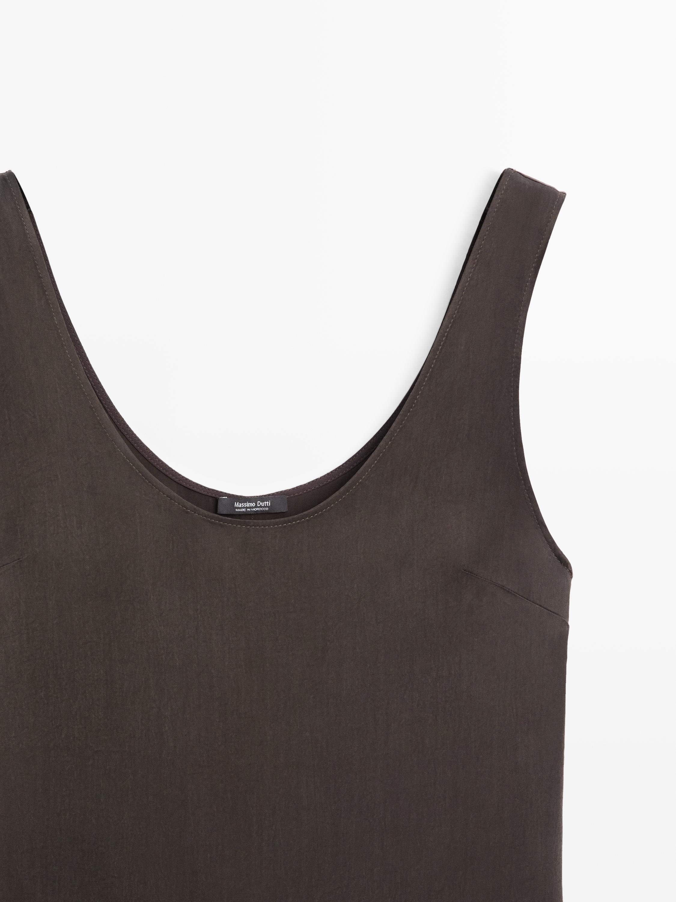 Short flowing dress with lace detail — Chocolate