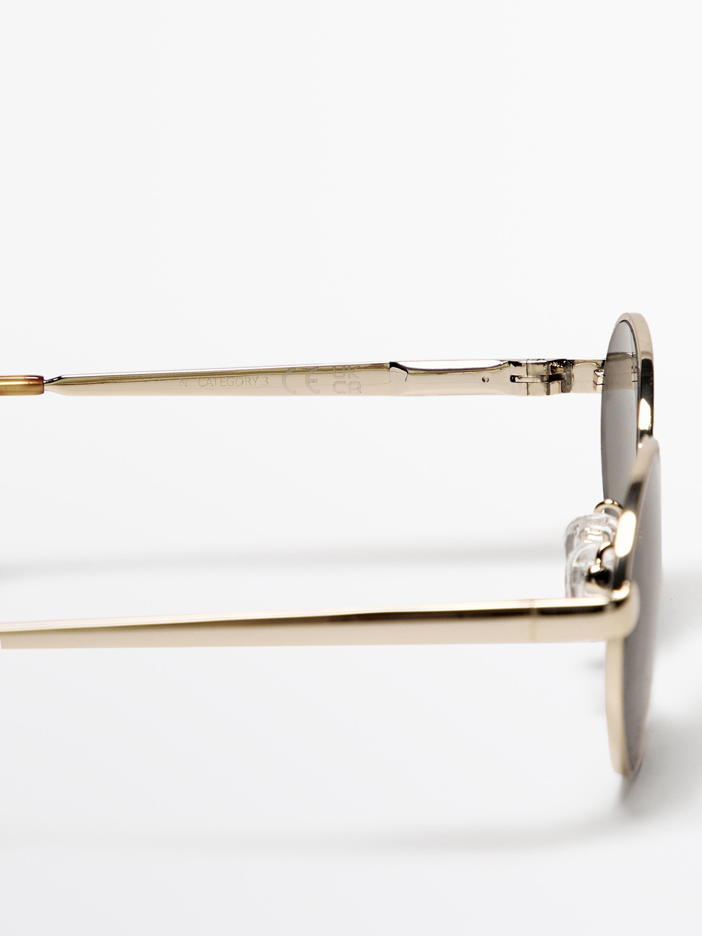 Round metal sunglasses