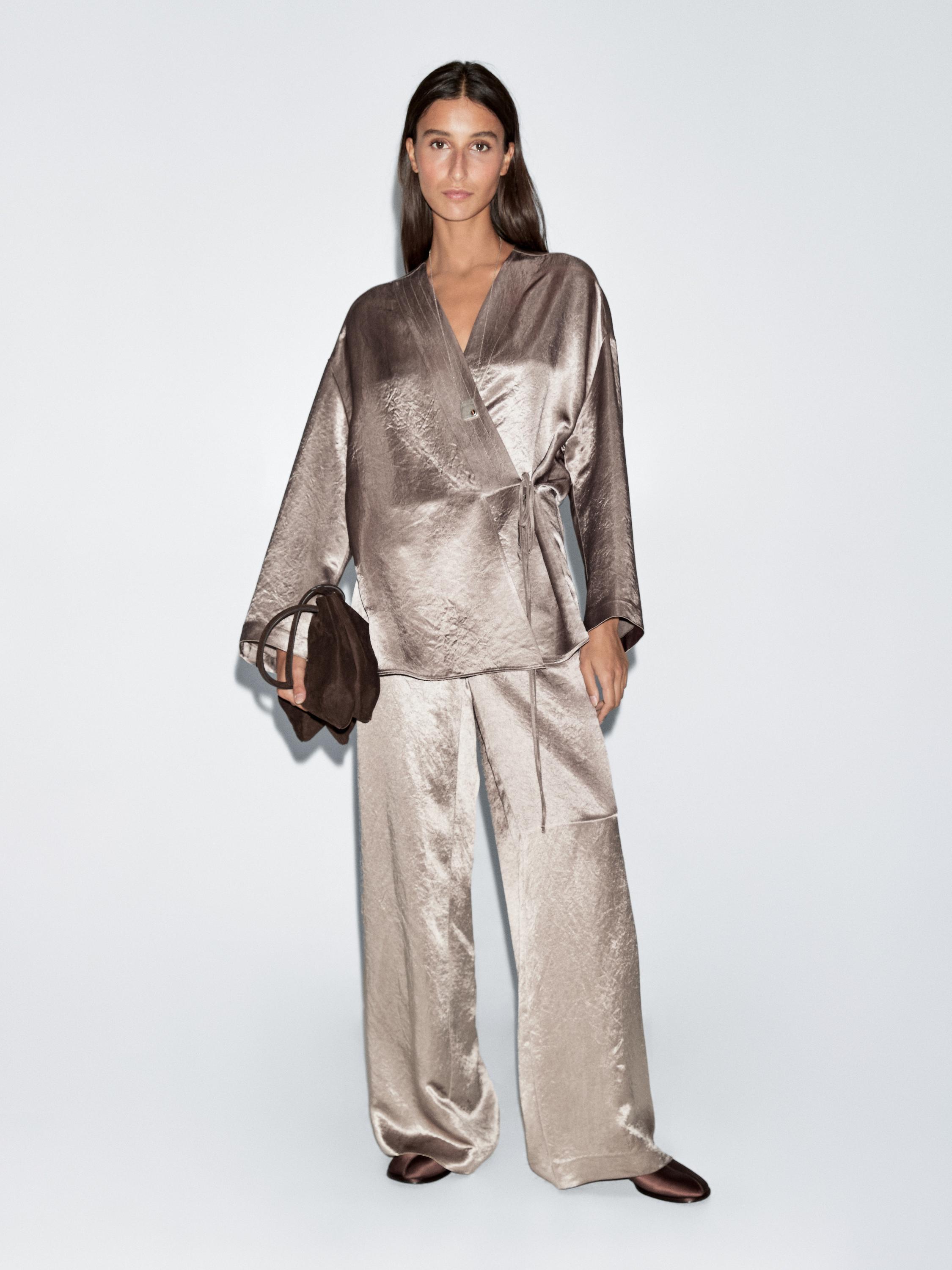 كيمونو ساتان برباط جانبي