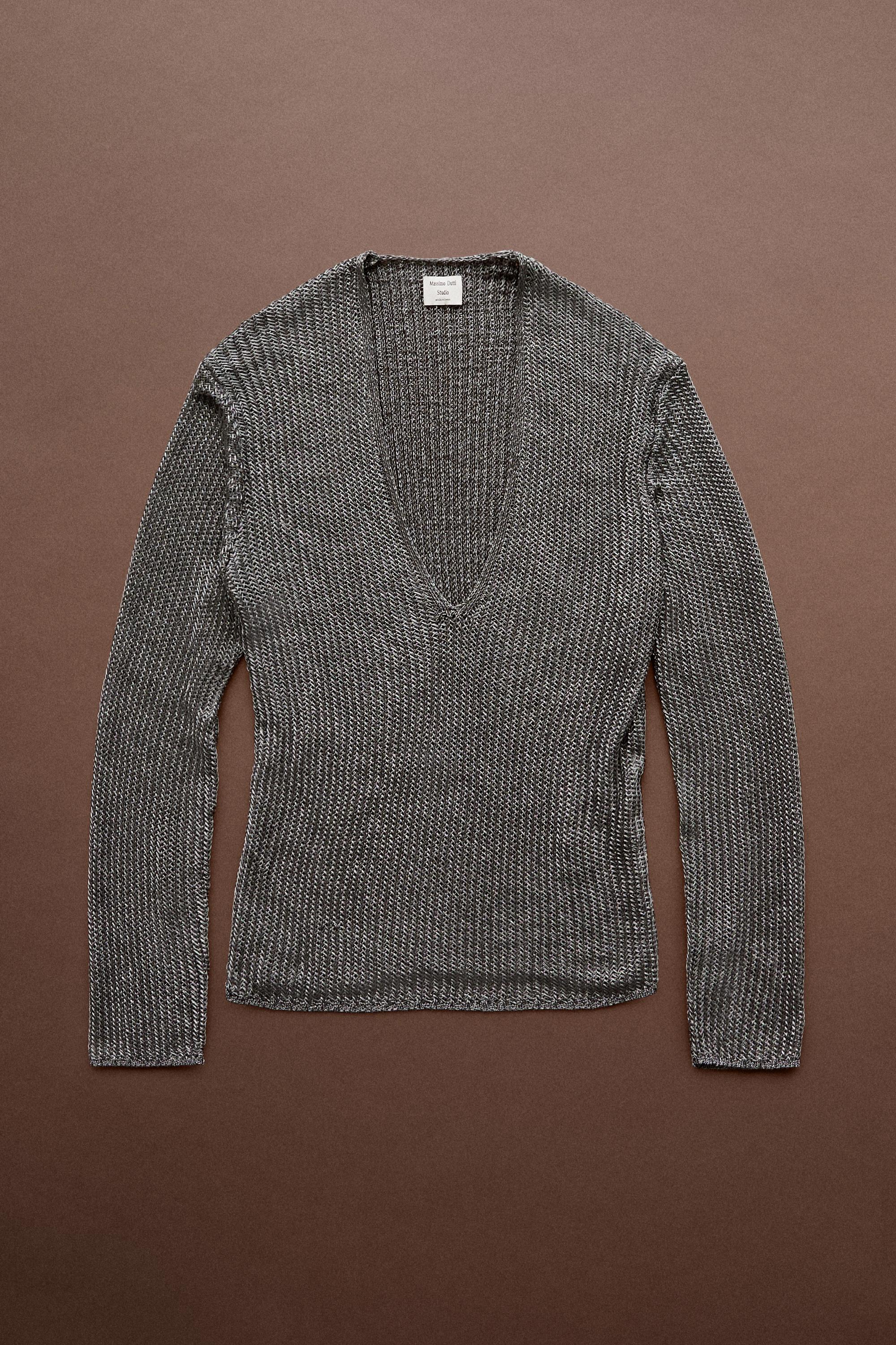 Metallic knit V-neck sweater - STUDIO — Silver
