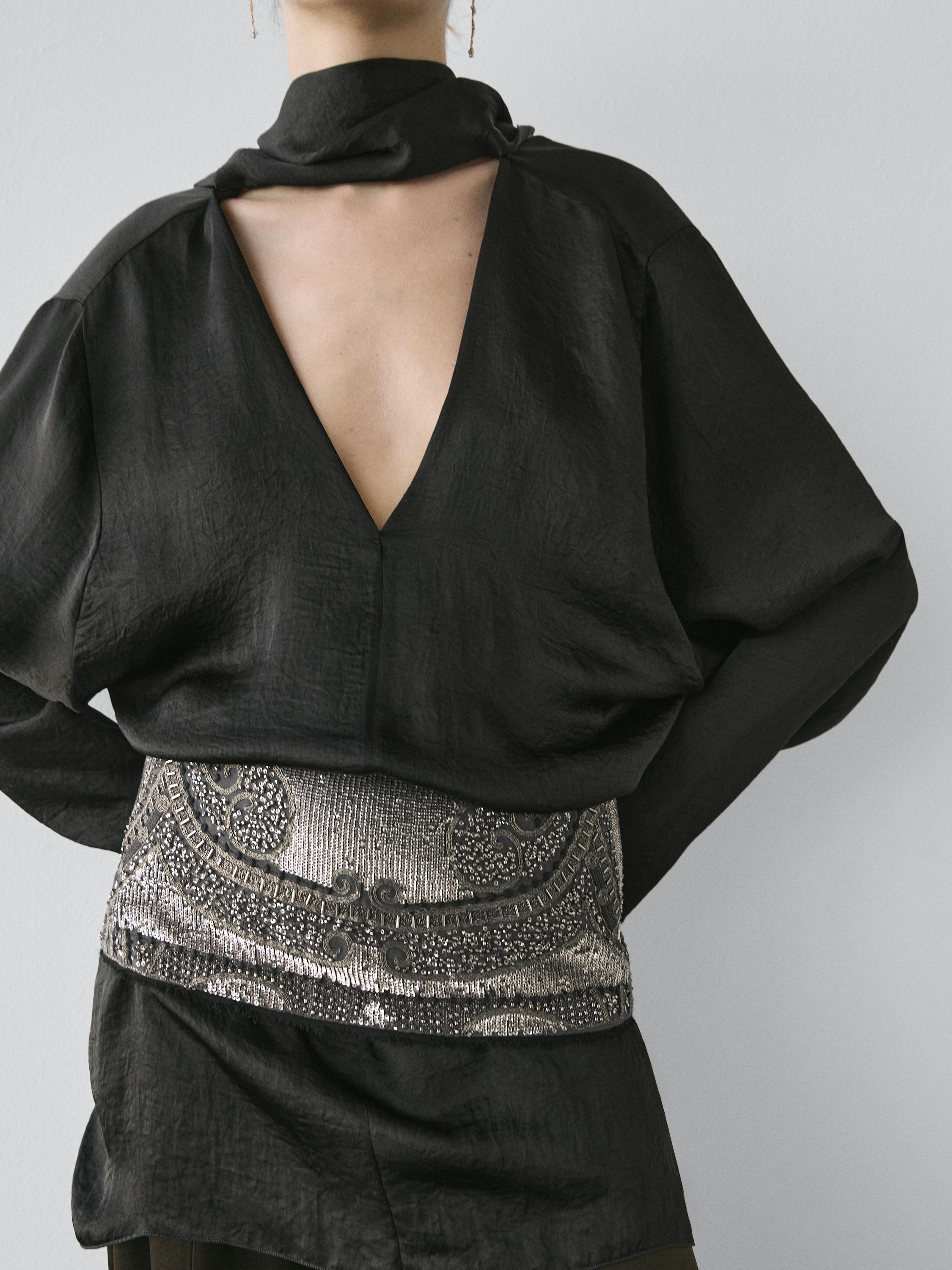 V-neckline blouse with tie detail - STUDIO — BLACK