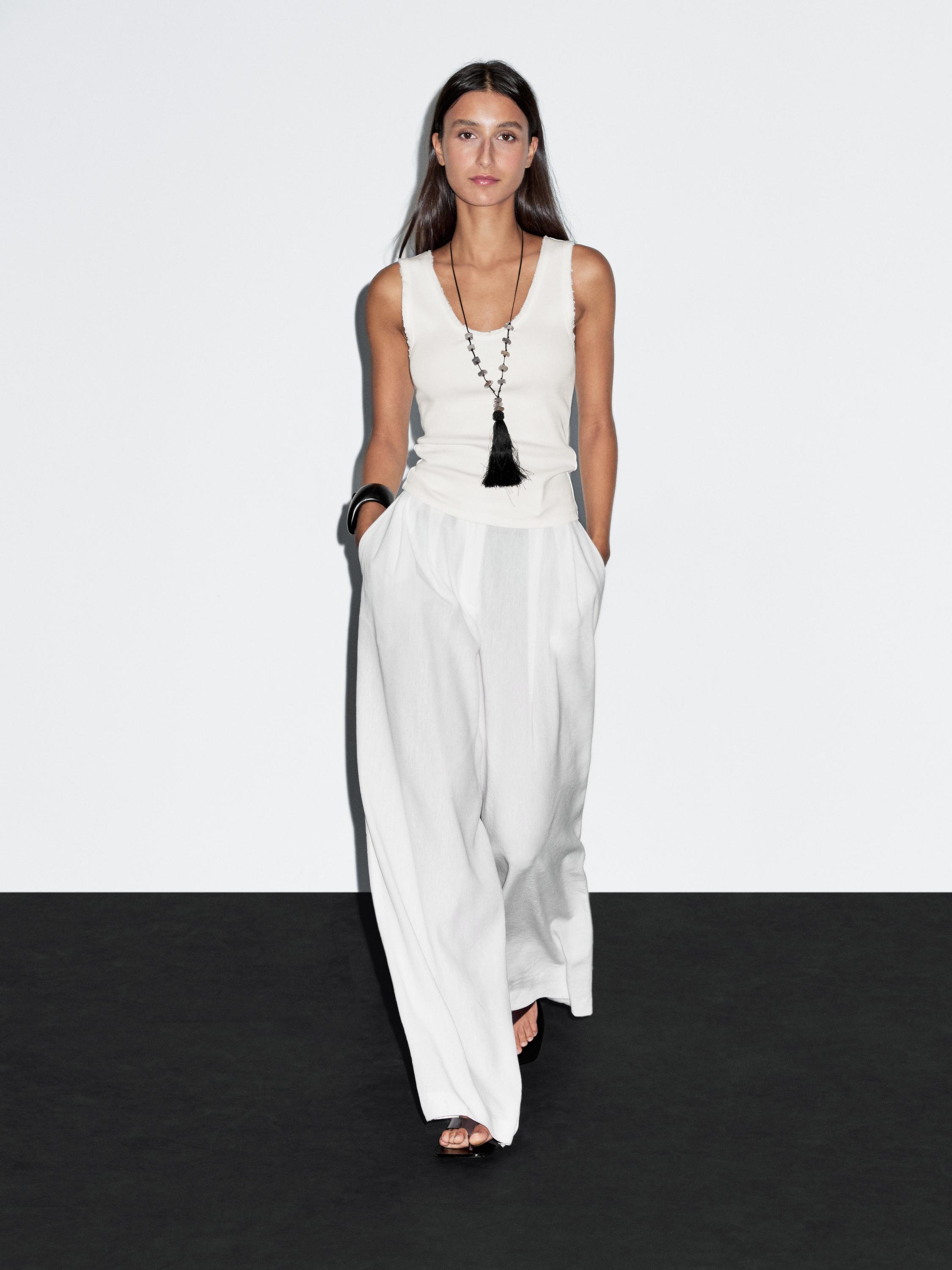 Cotton blend top with frayed piping