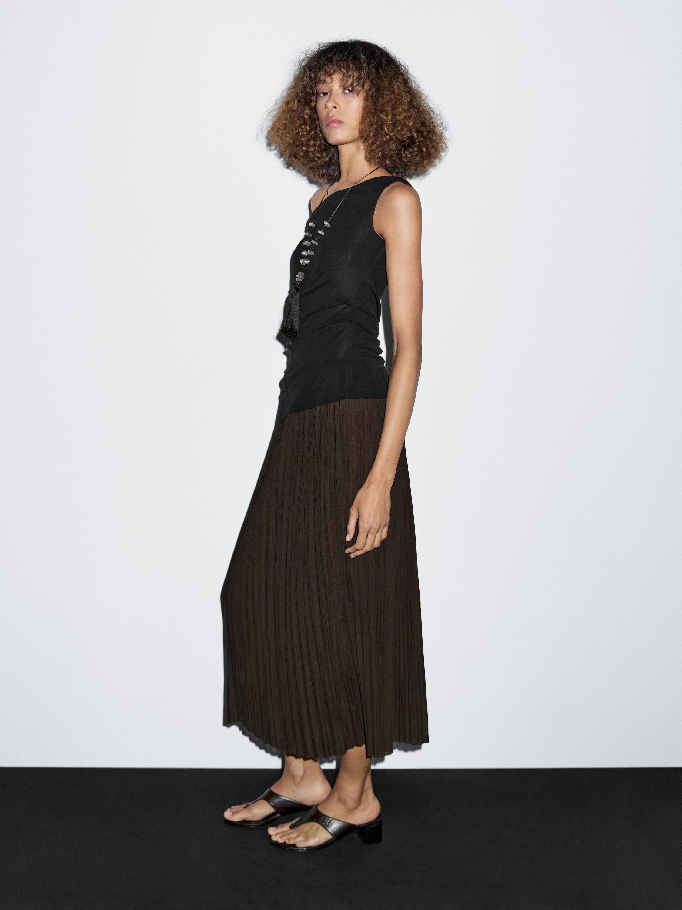 Pleated midi skirt