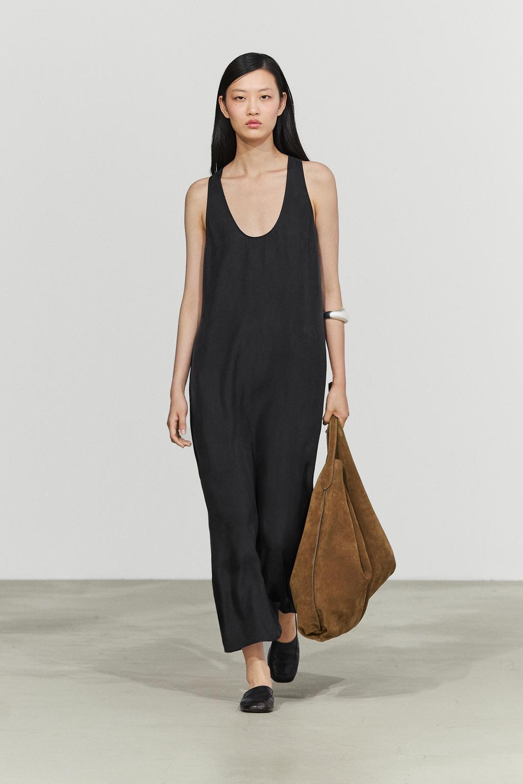 Massimo Dutti Flowing midi dress with round neckline