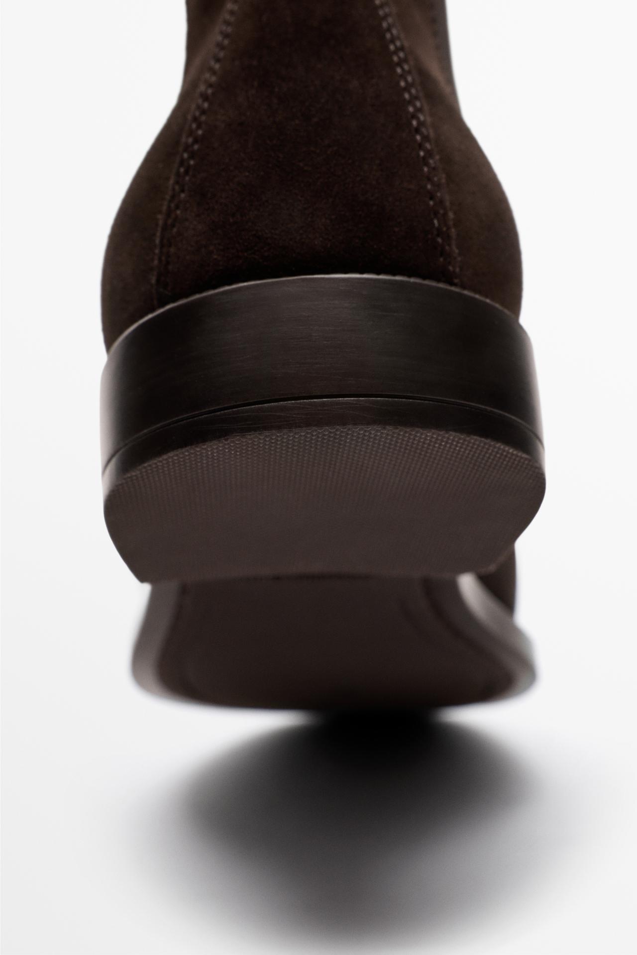 Leather Chelsea boots — BROWN