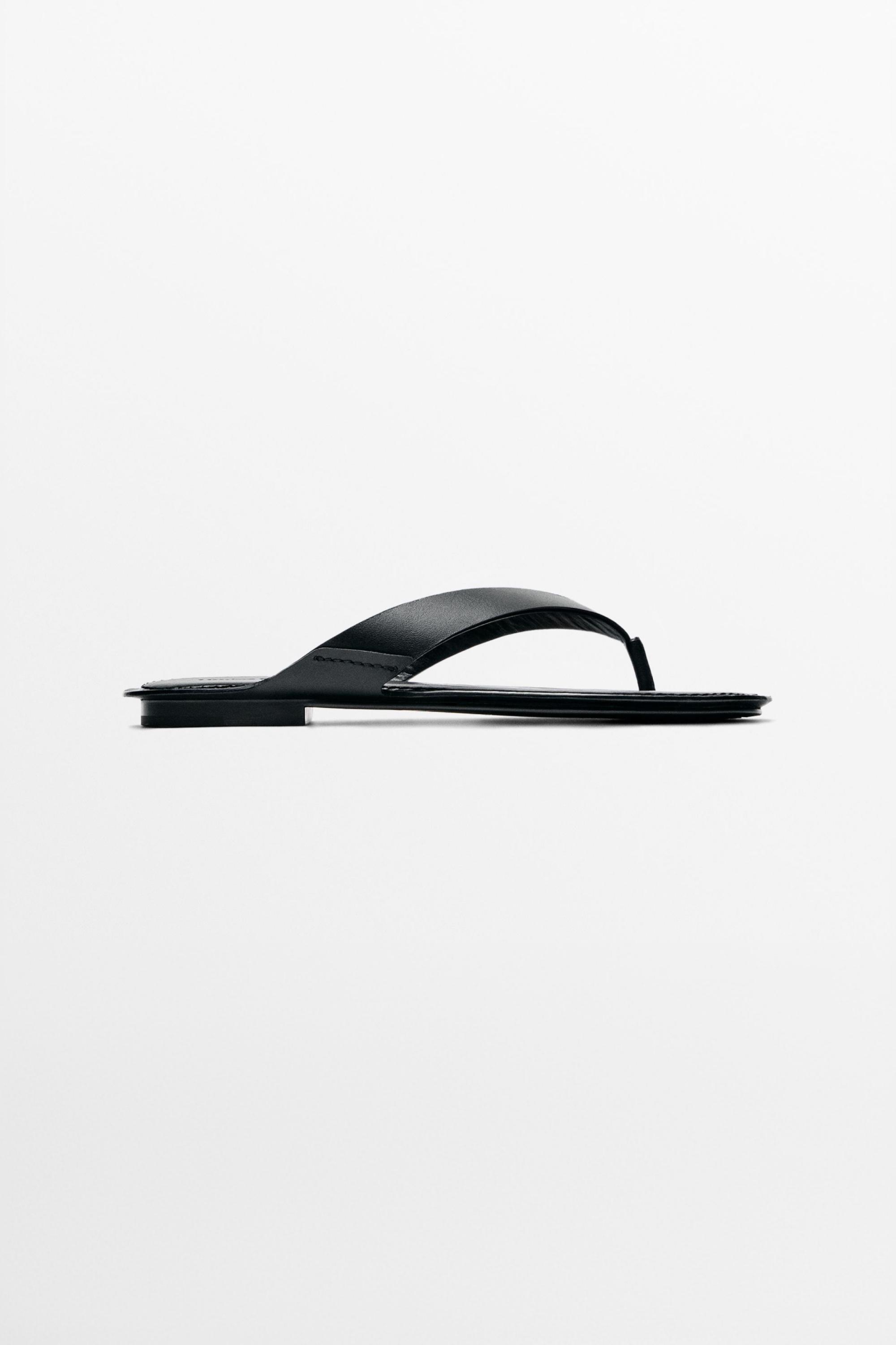 Flat leather sandals — BLACK