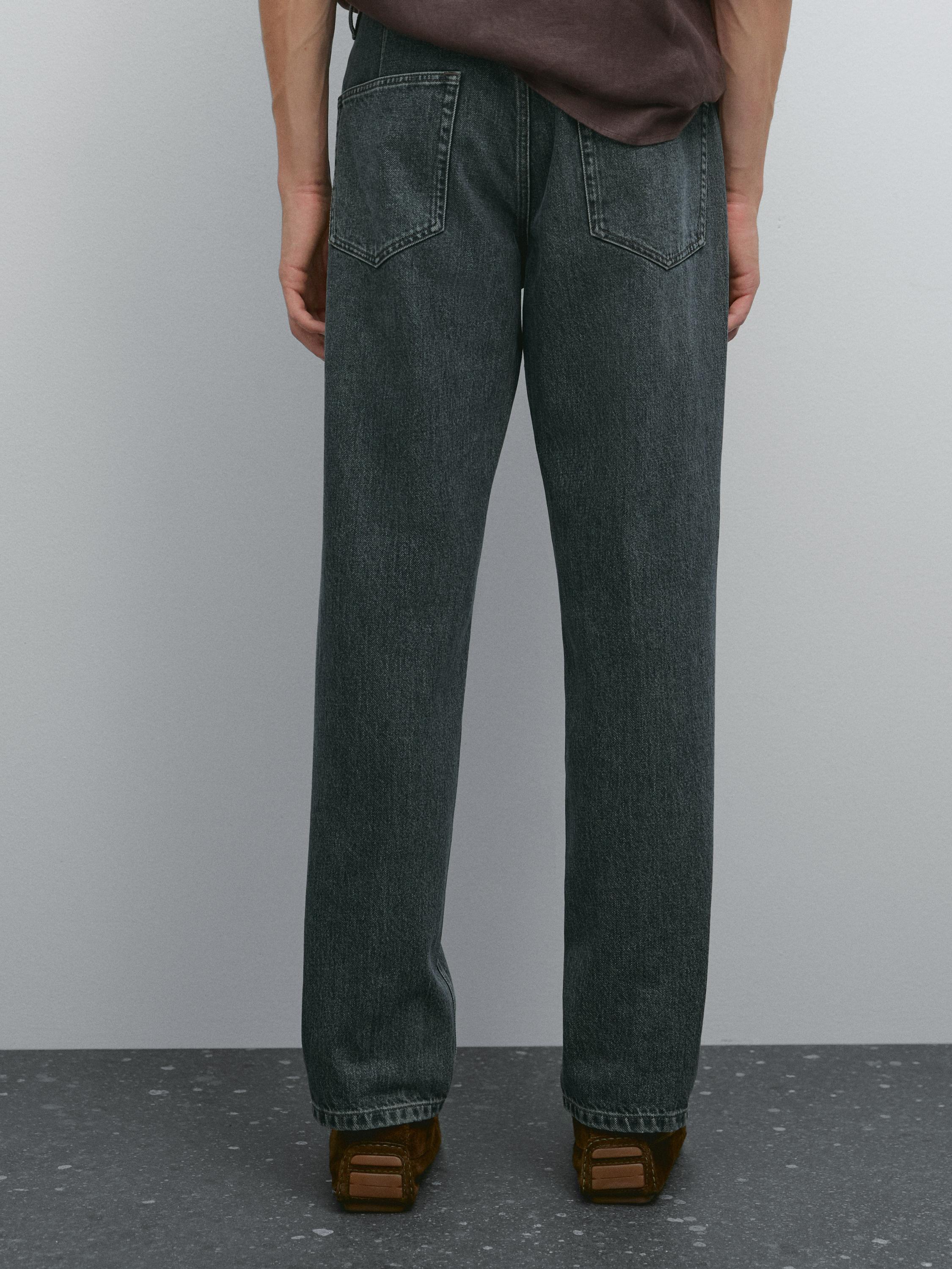 Toelopende jeans