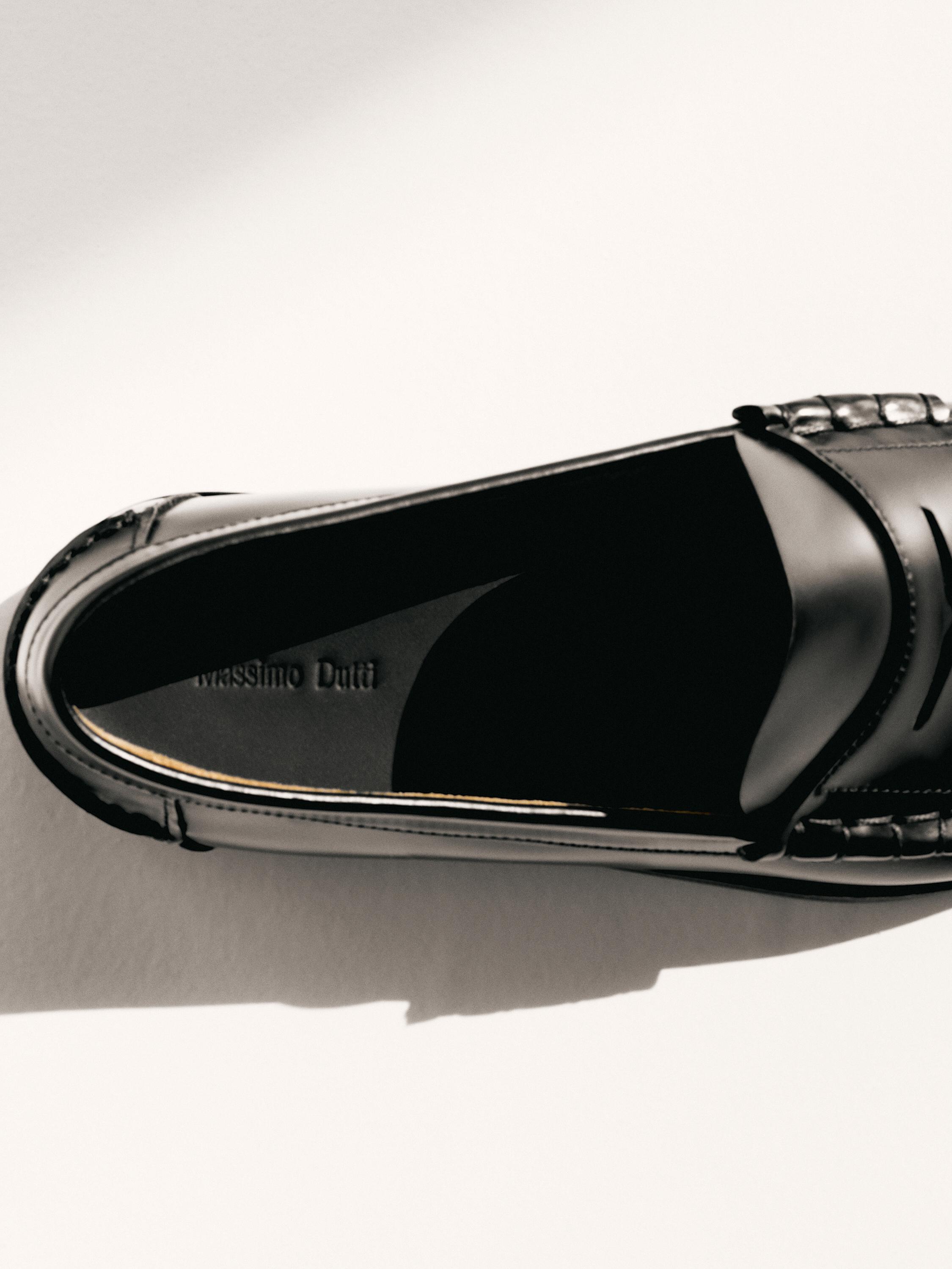 Leather loafers with penny strap — BLACK
