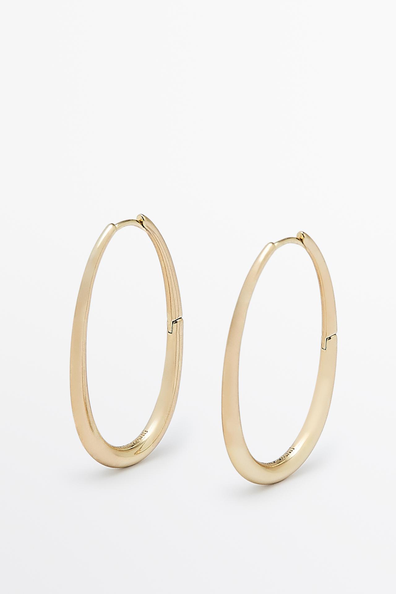 Oval hoop earrings — GOLDEN