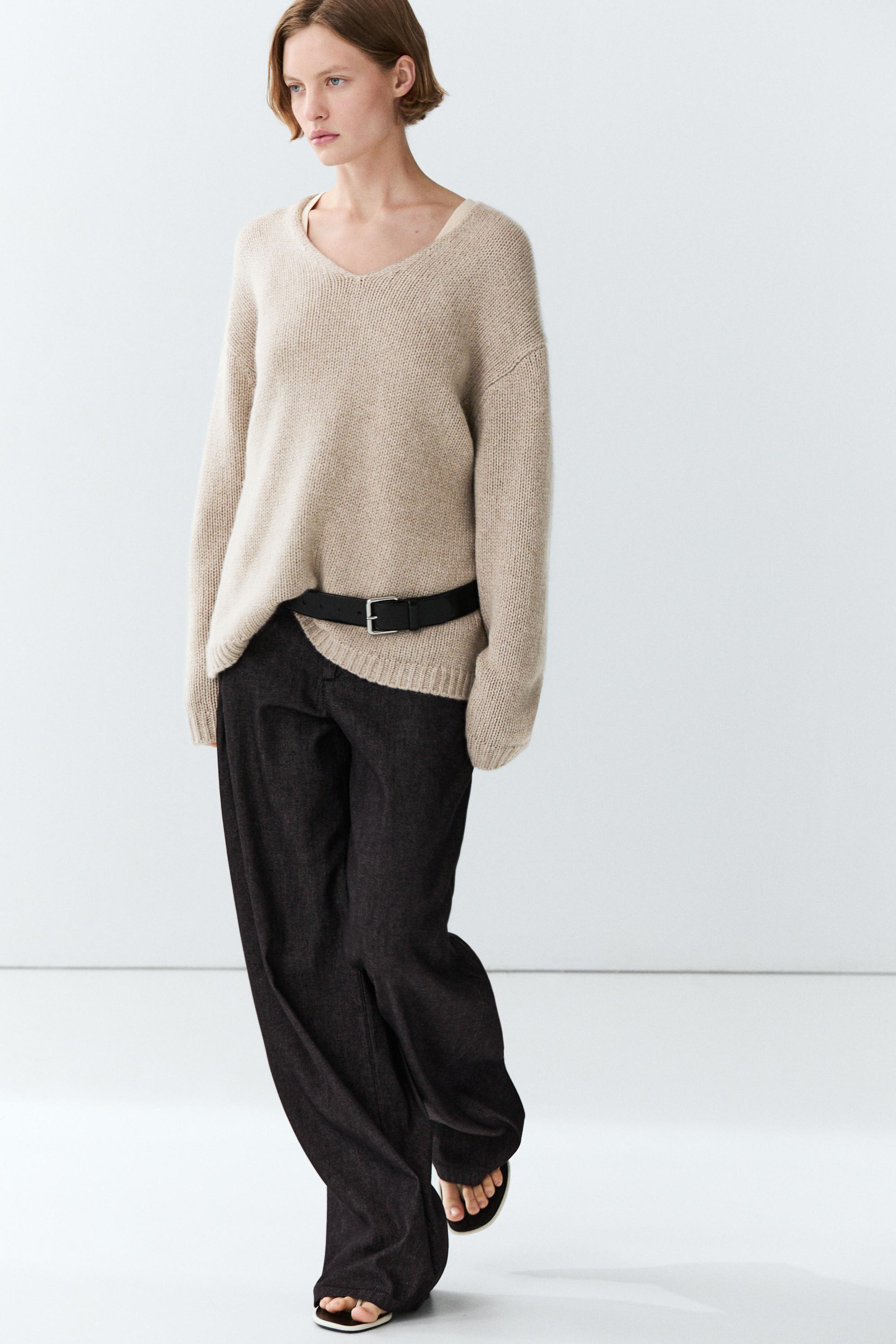 100% cashmere V-neck sweater — MINK