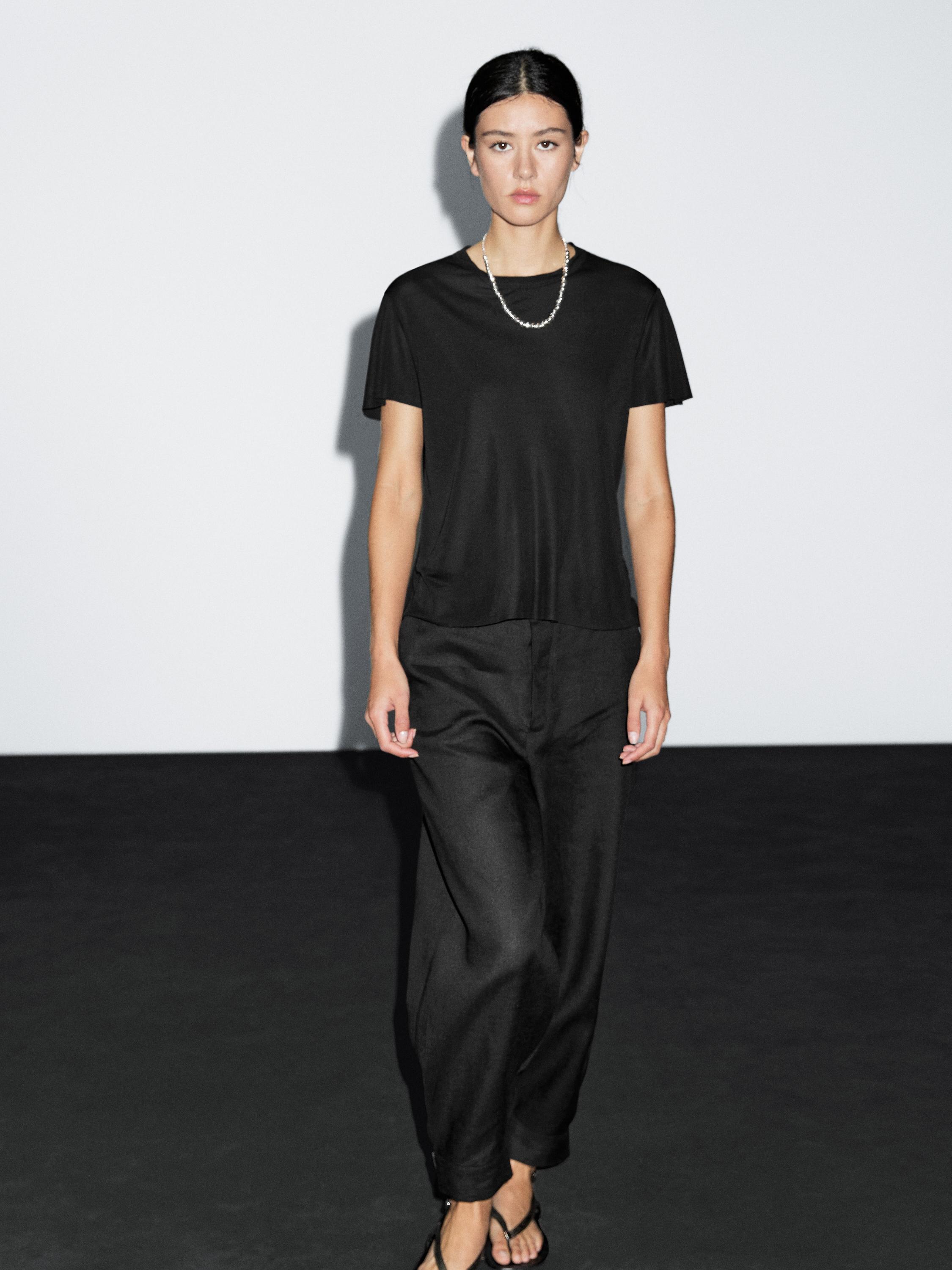 Flowing short sleeve T-shirt