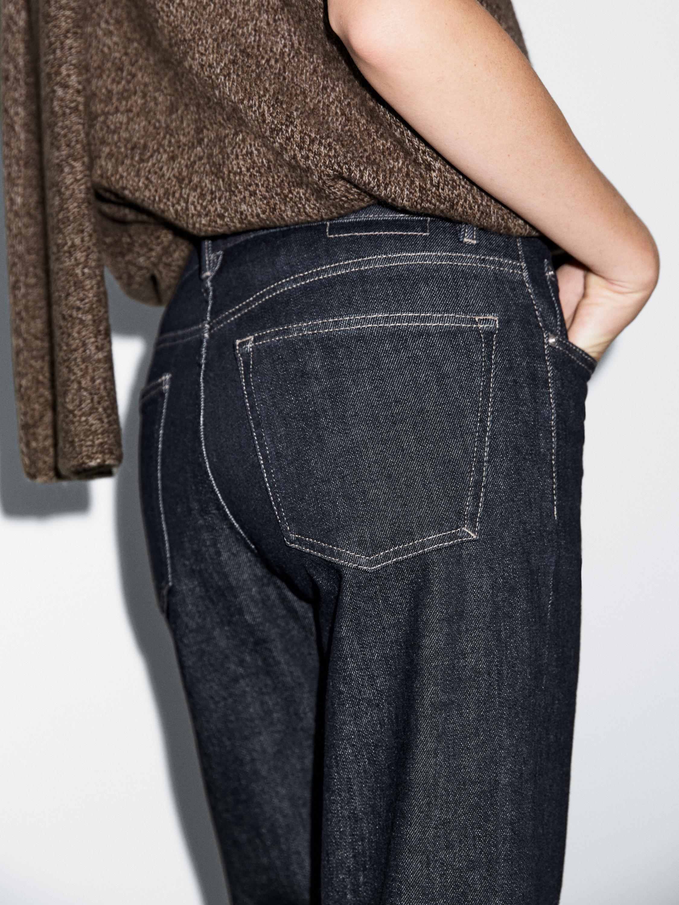 Straight-leg high-waist jeans