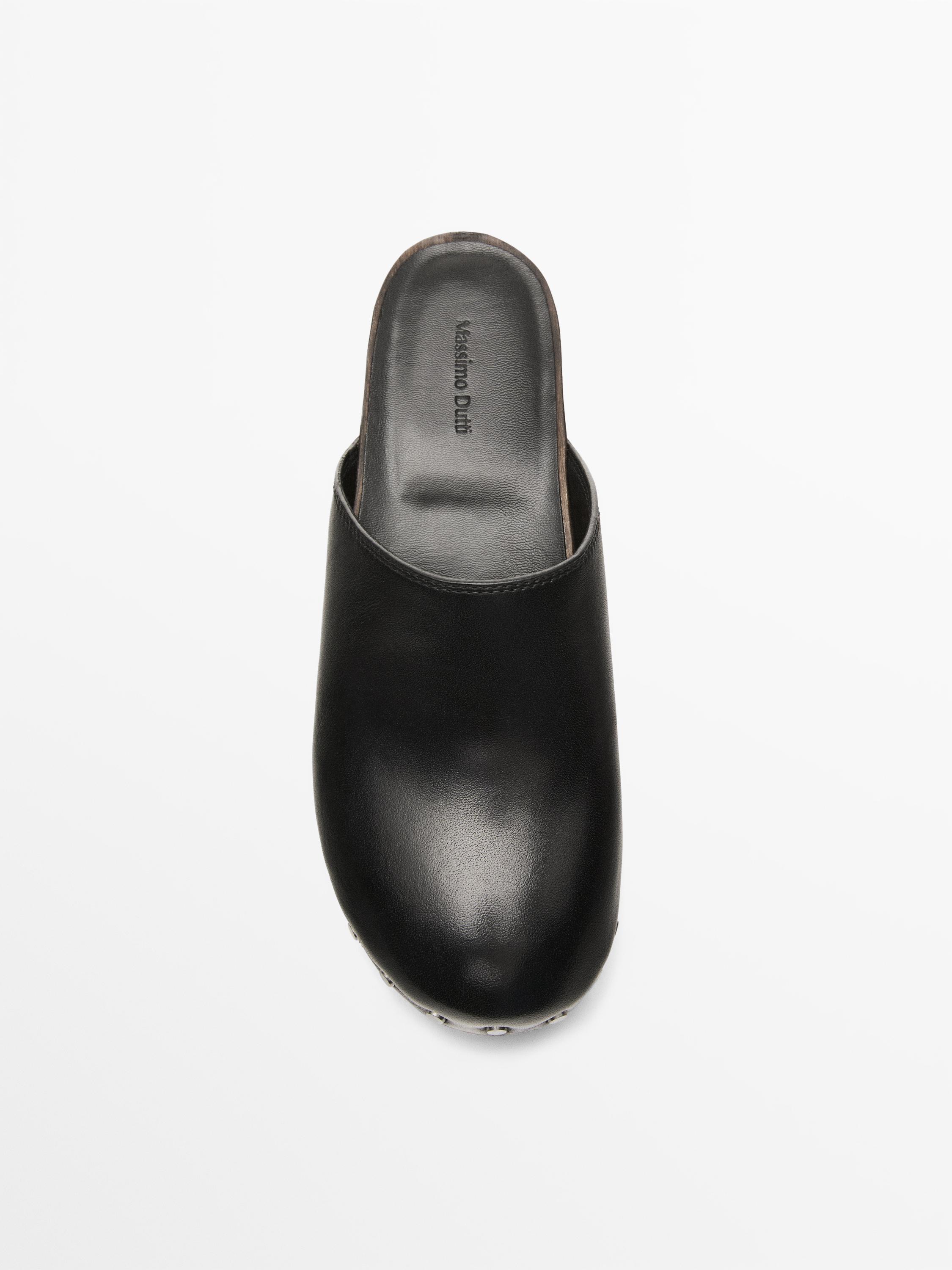 High-heel clogs