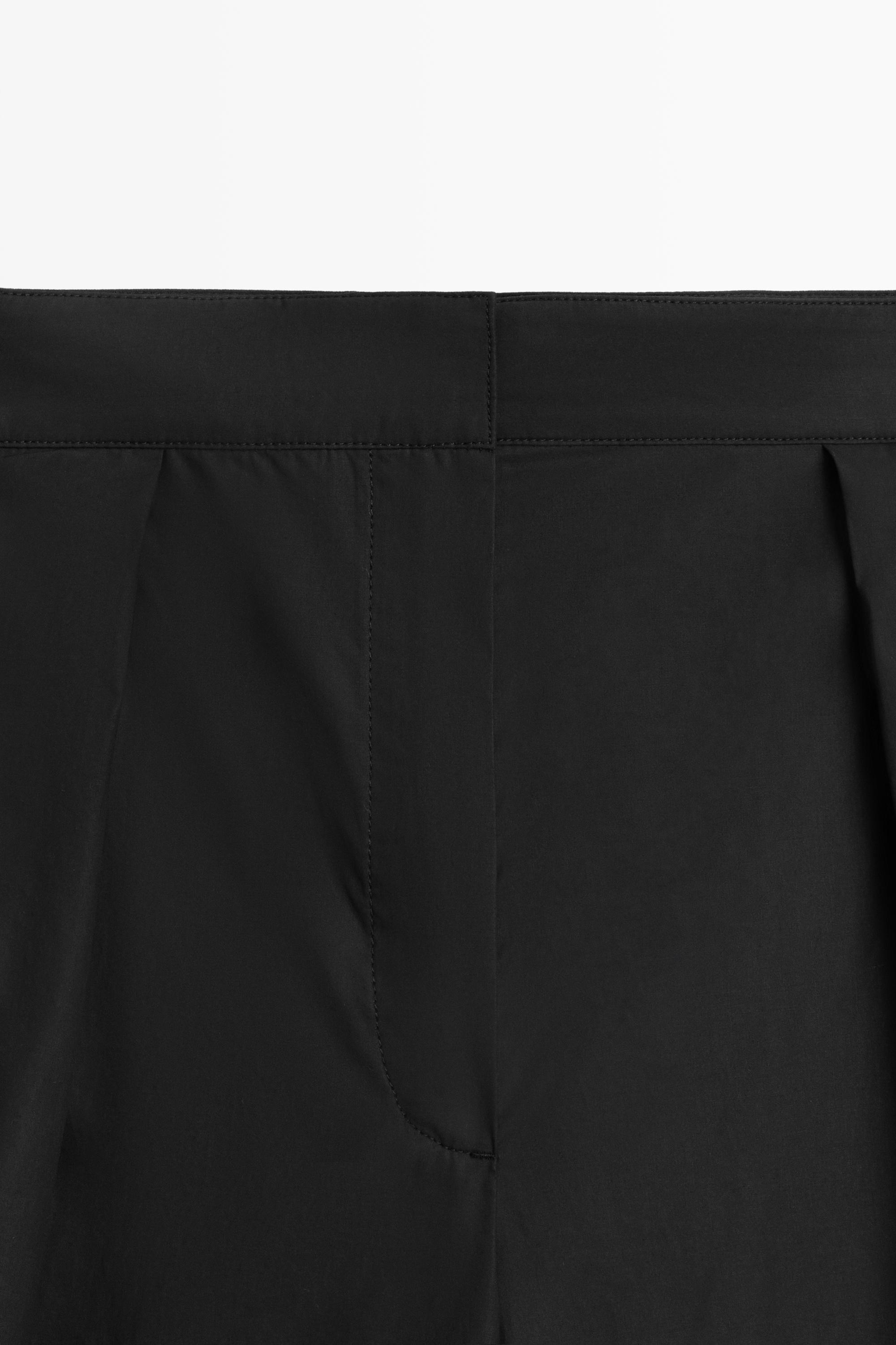 Barrel fit cargo pants — BLACK