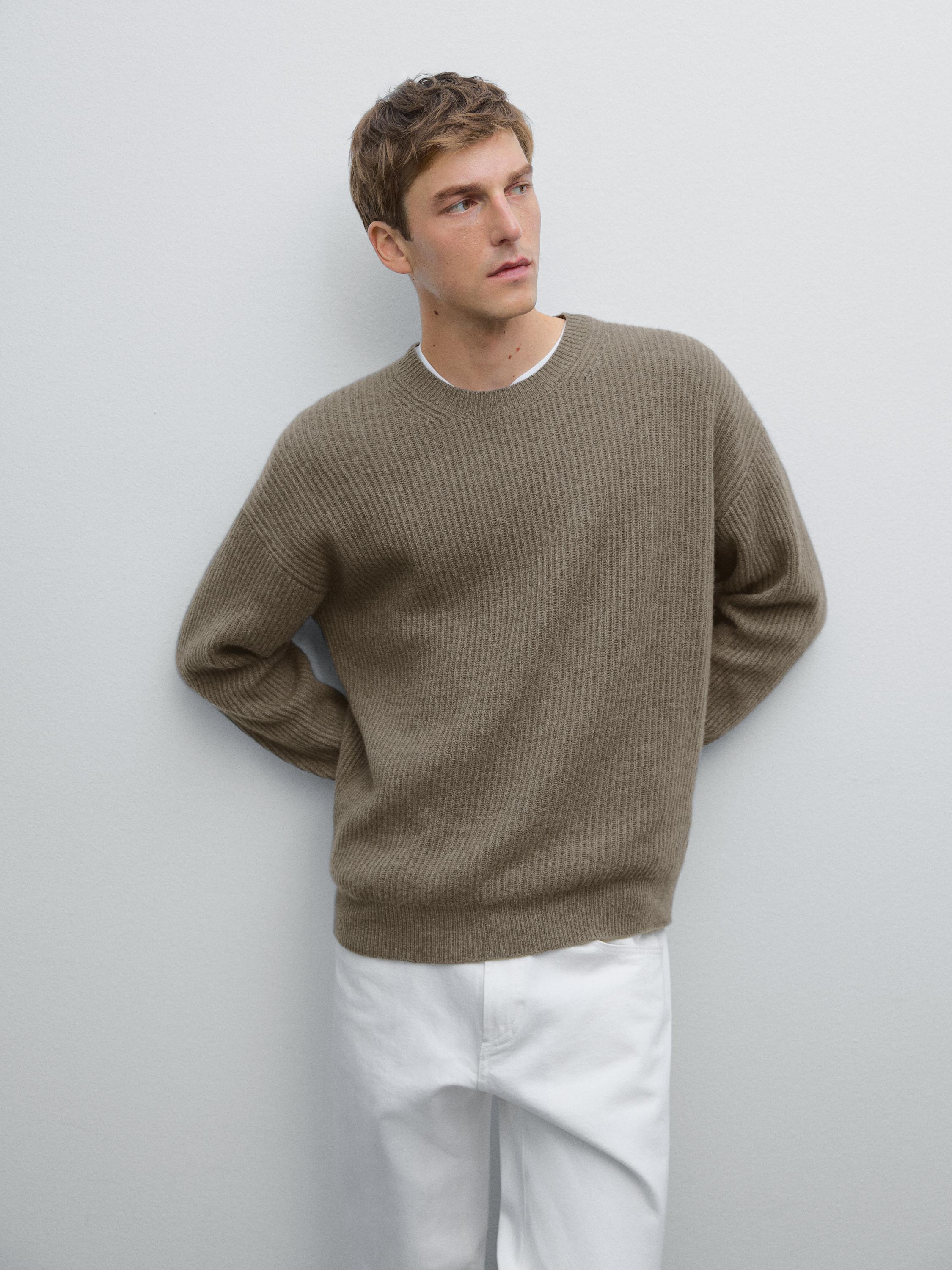 100% cashmere ribbed knit sweater