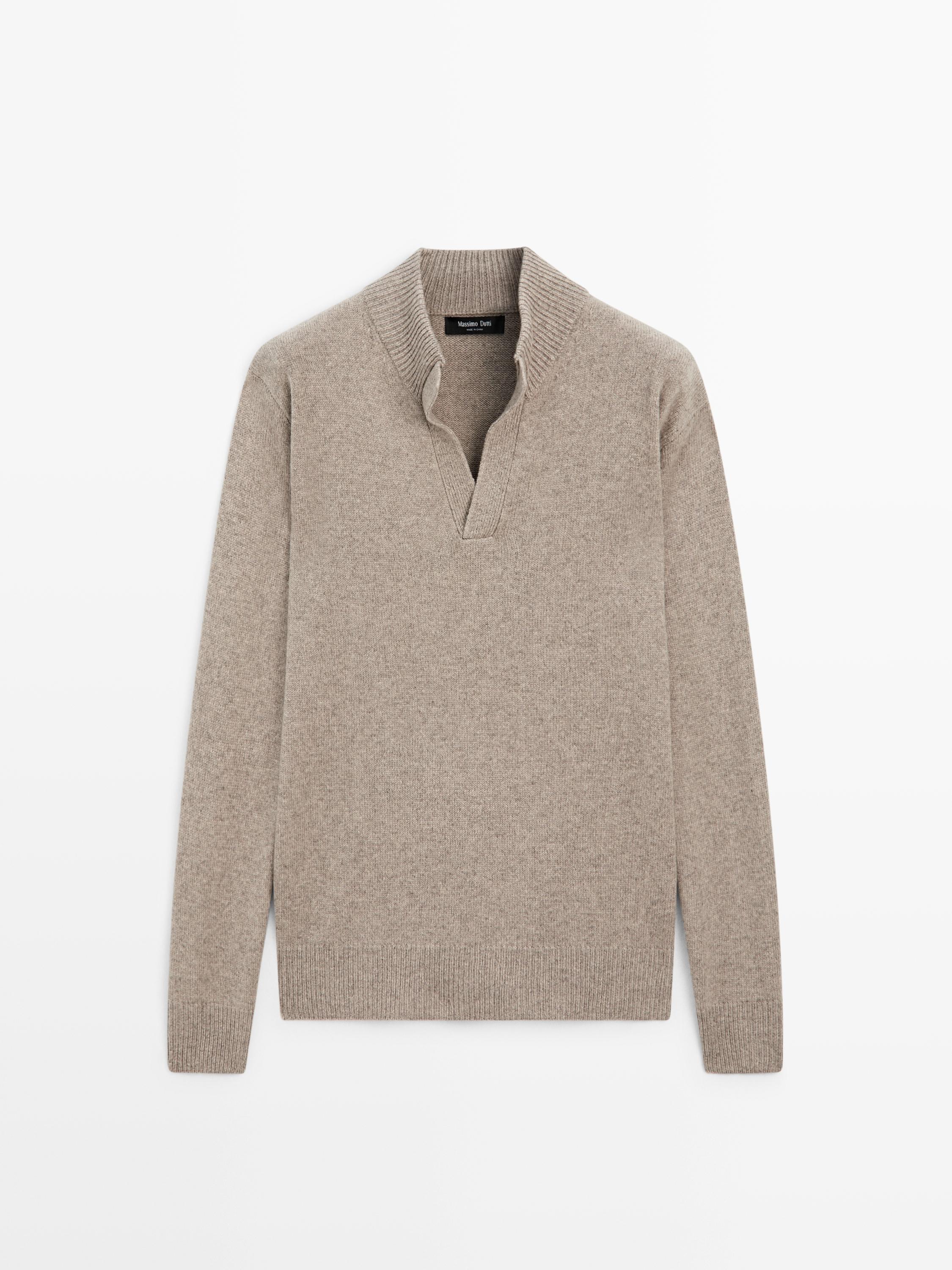 Mock neck knit sweater with V-neck