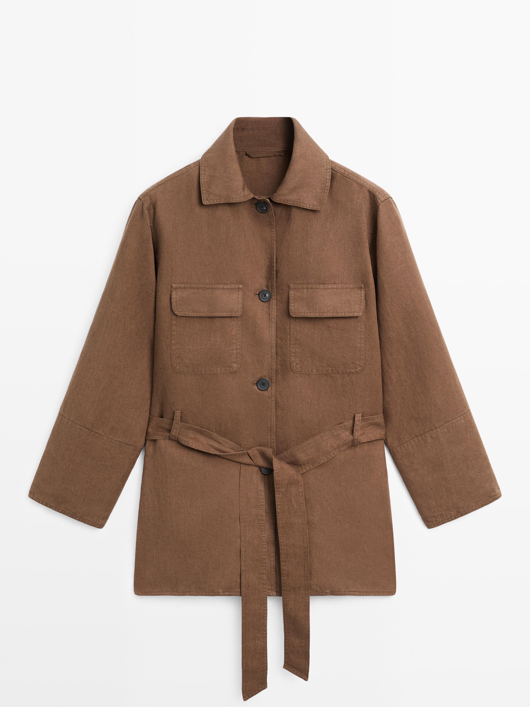 Linane pintsak taskute ja vööga