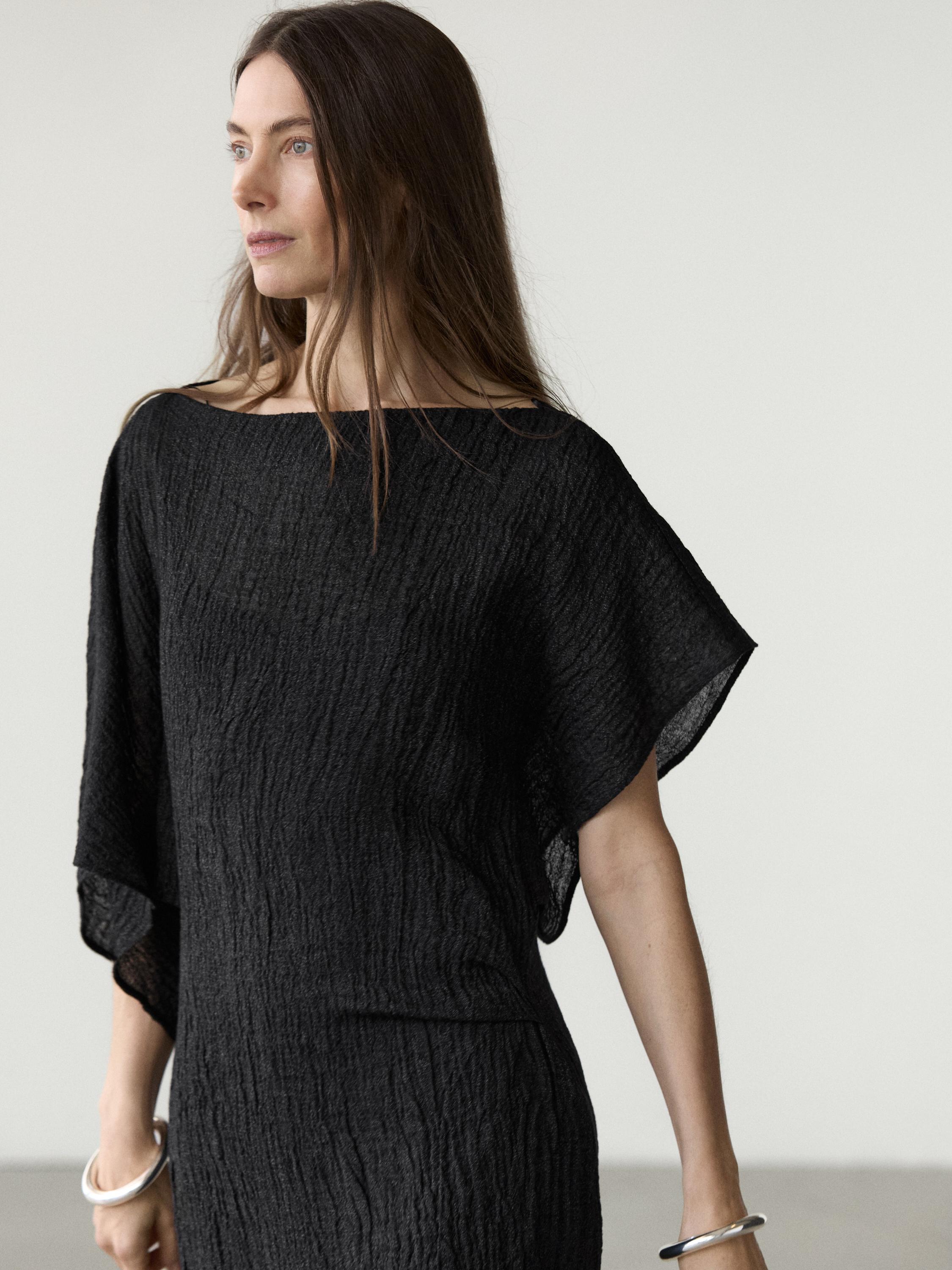 Linen midi dress with asymmetric sleeves Black Dress | Massimo Dutti Linen midi dress with asymmetric sleeves Black Dress | Massimo Dutti