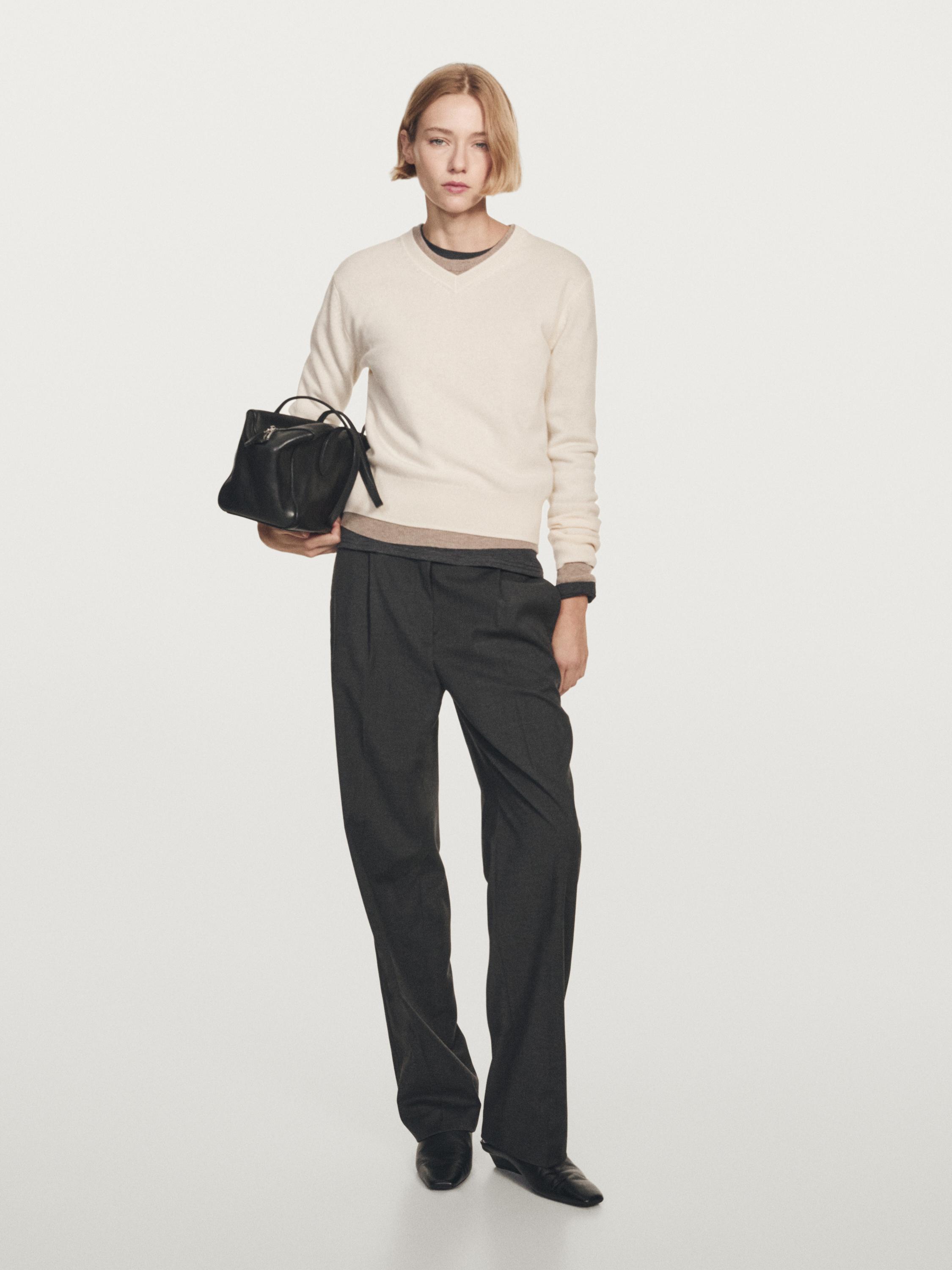 Wool blend knit V-neck sweater — Beige