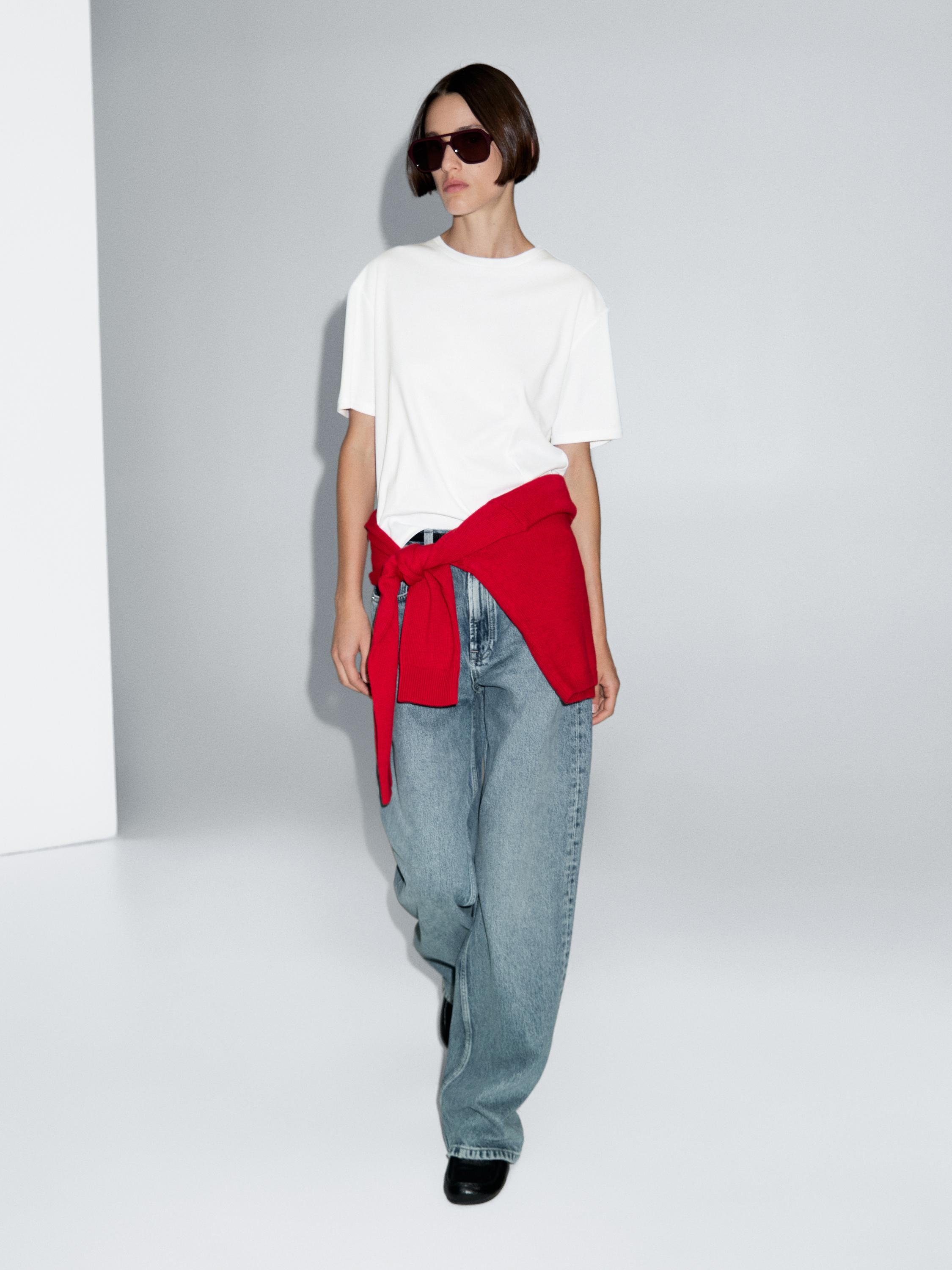 Short-sleeve T-shirt with back seam detail