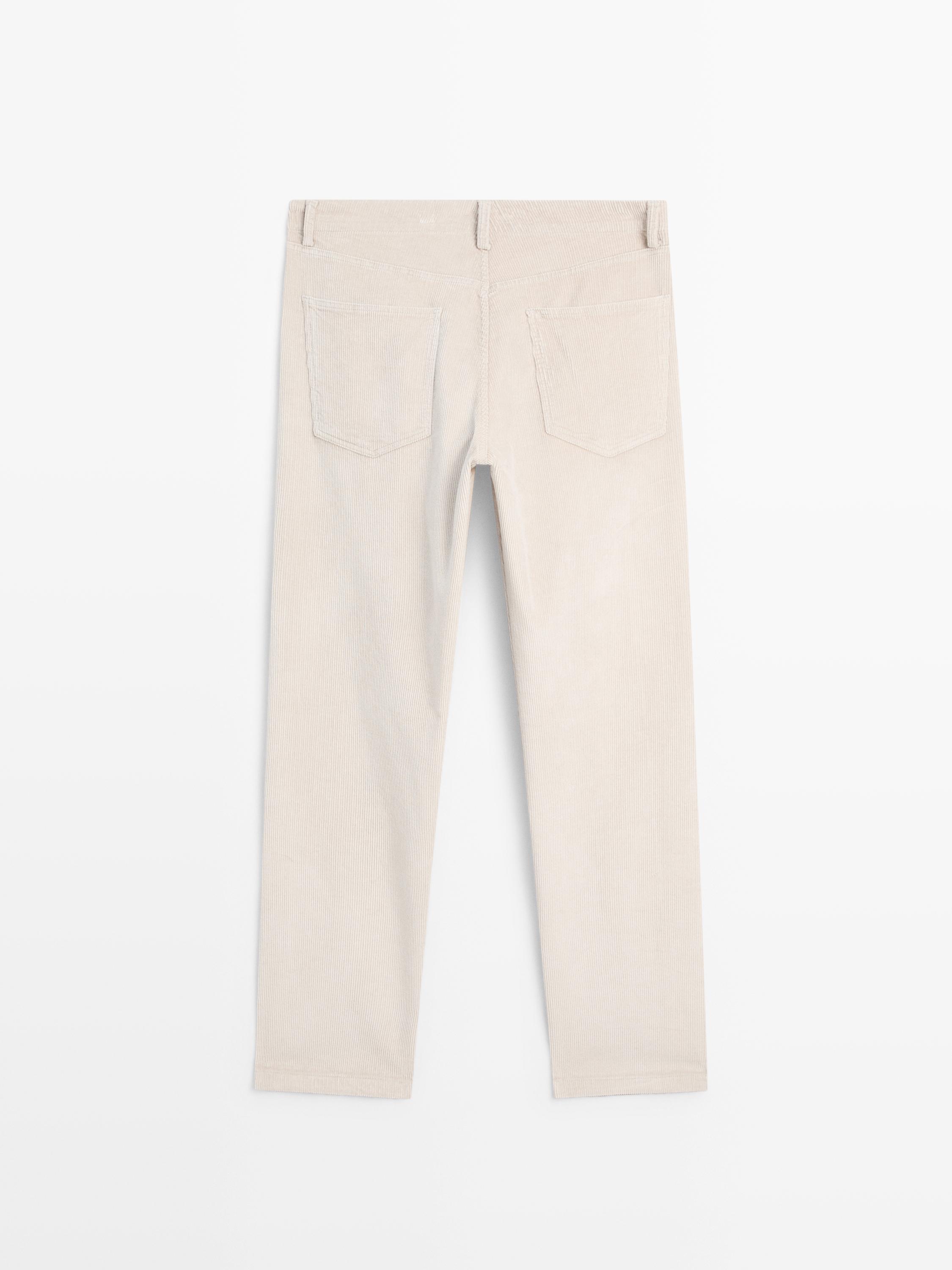 Sztruksowe spodnie relax fit z efektem denimu