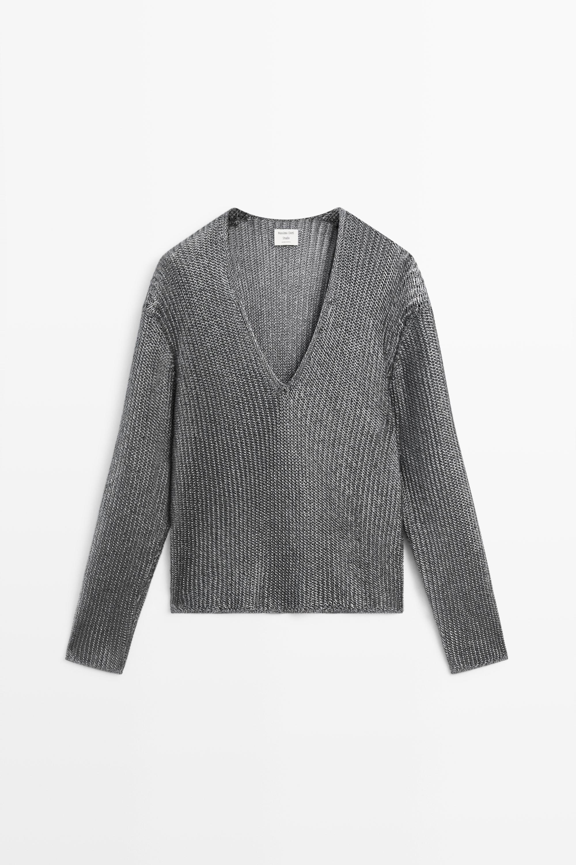 Metallic knit V-neck sweater - STUDIO — Silver