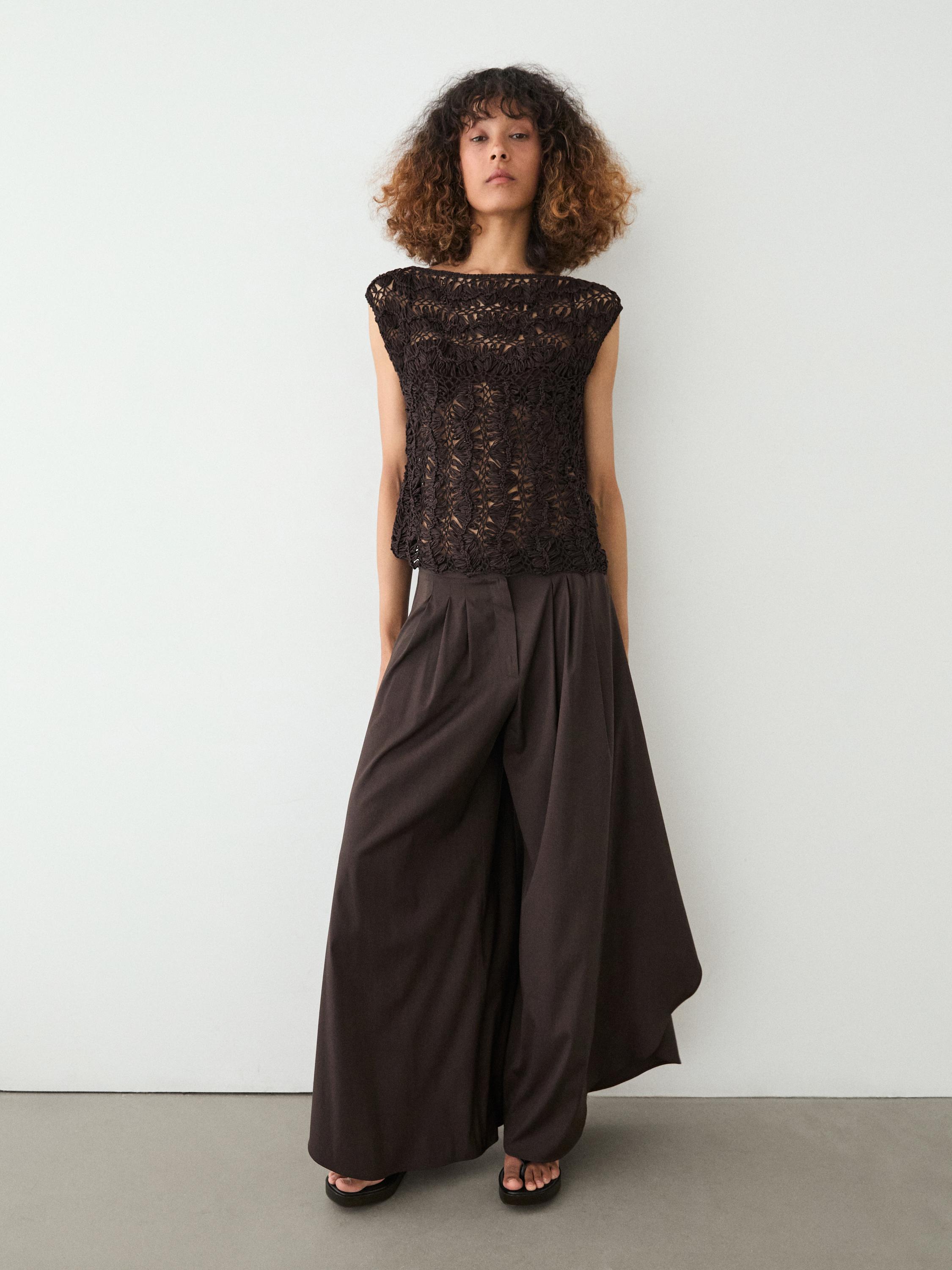 Crochet knit top — BROWN