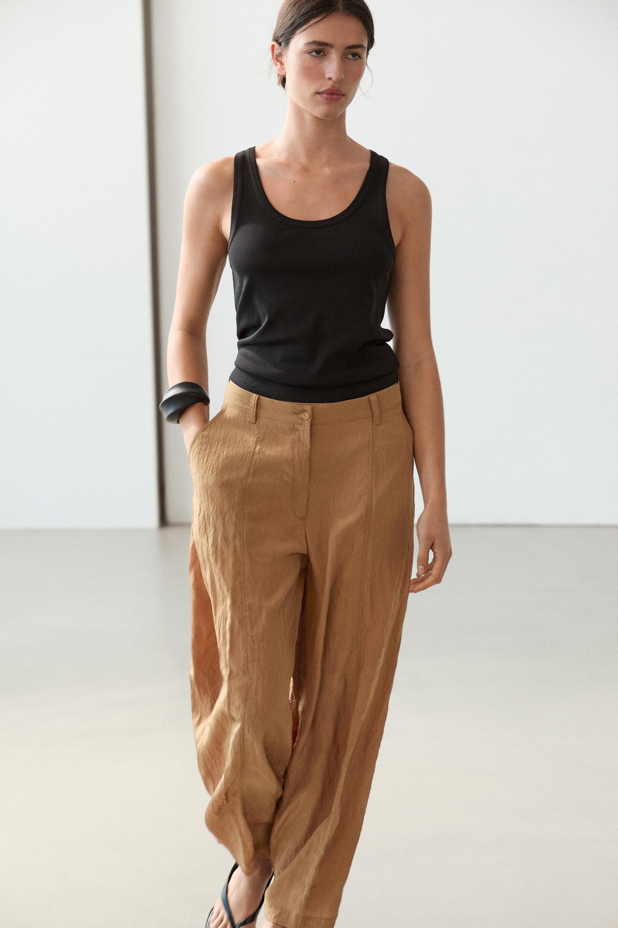 Lightweight barrel fit trousers — Caramel