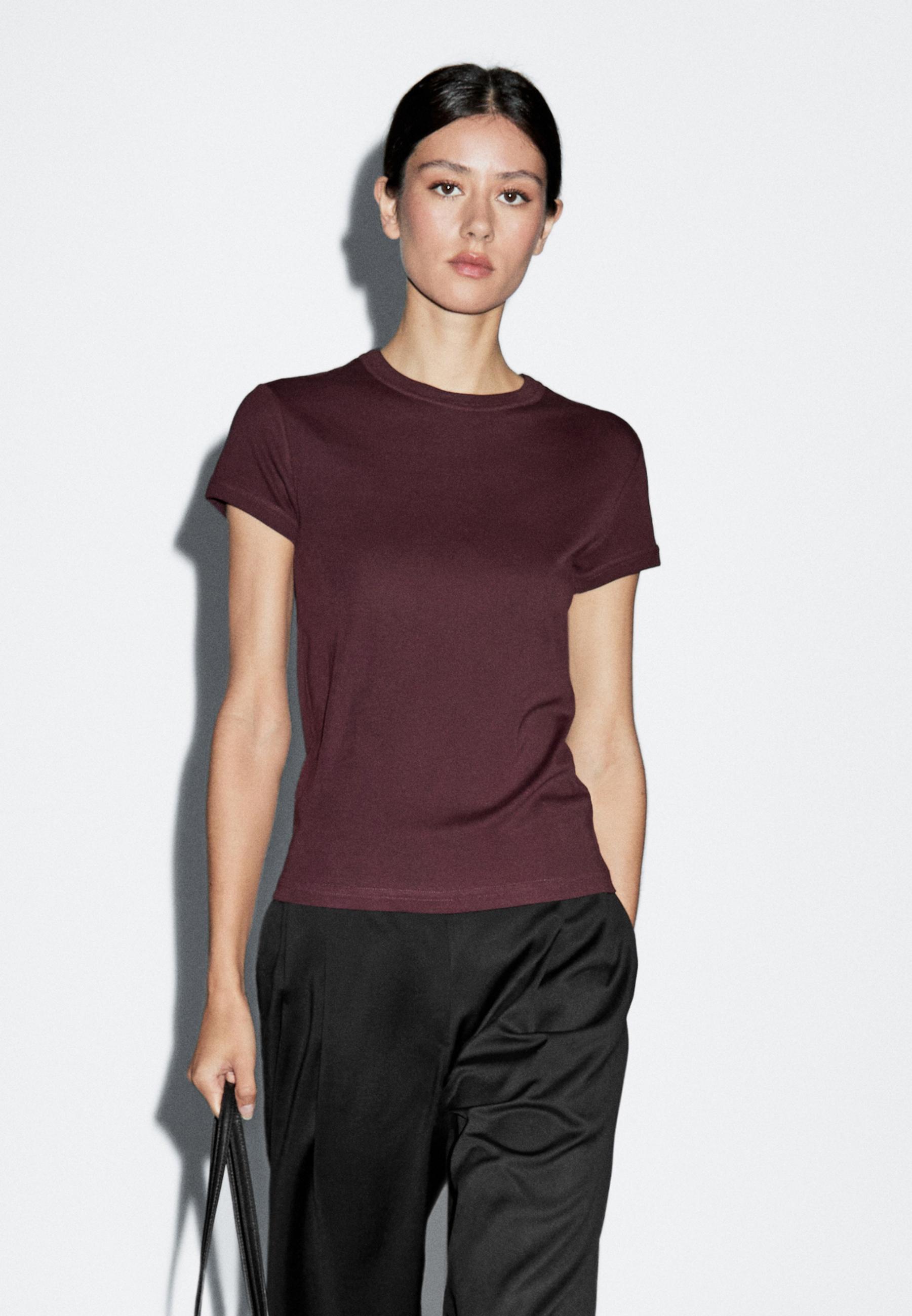 100% cotton short-sleeve T-shirt